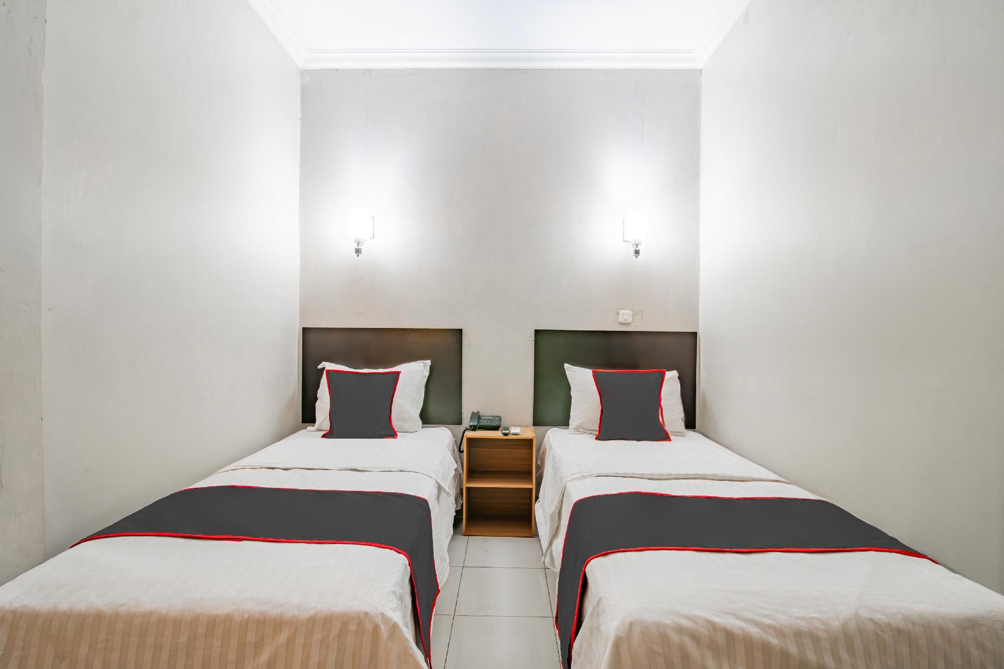 Collection O Pusat Kota Pekanbaru Near Mall Ska Formerly Hotel Olgaria Standard Twin Room 2