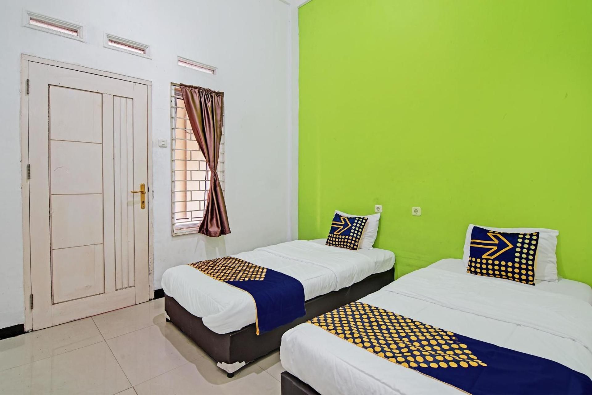 Economy Twin Room