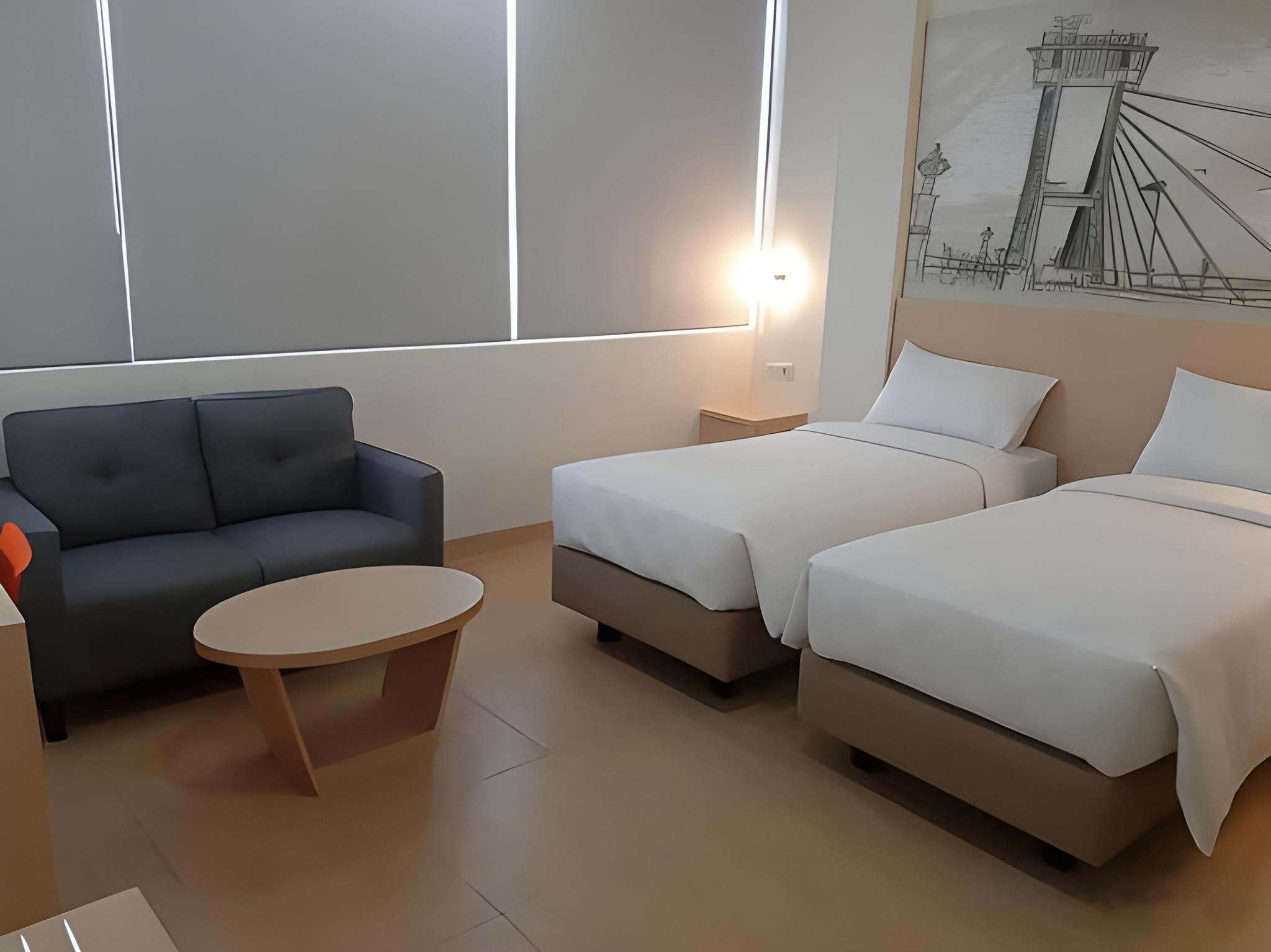 Deluxe Double or Twin Room