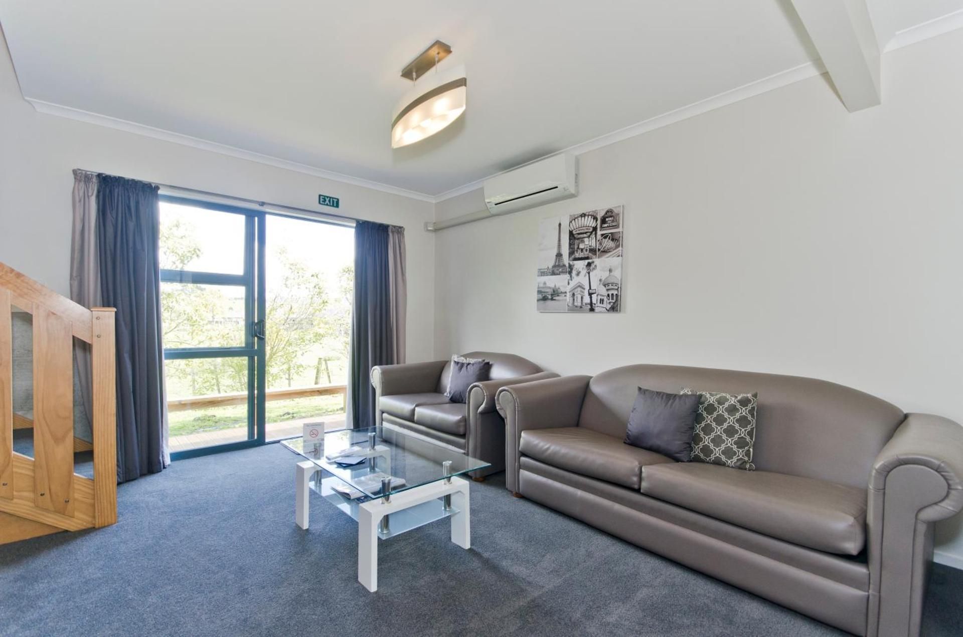 Two story 2Bed unit 3Beds N