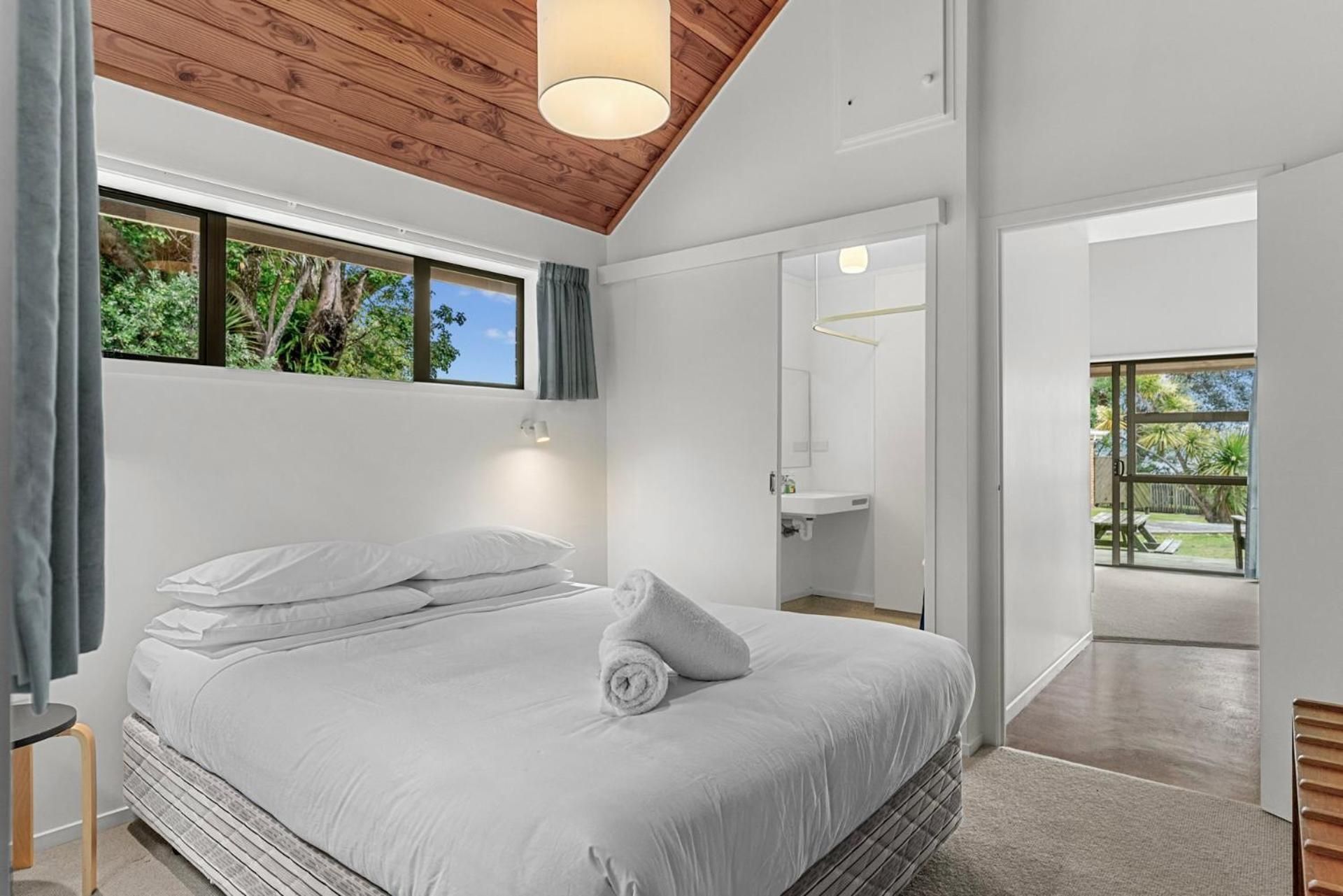 One-Bedroom Apartment with Sea View
