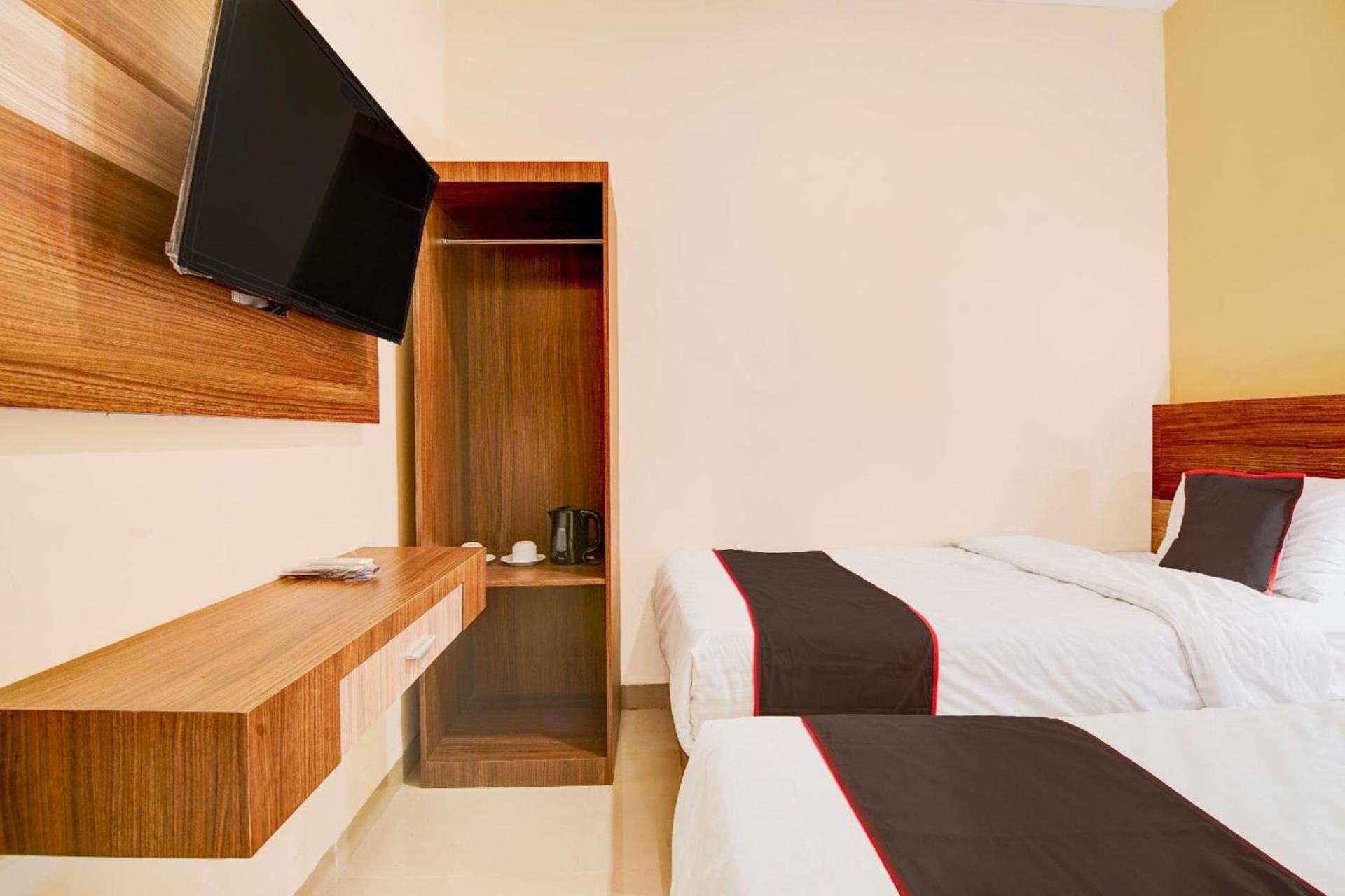 Capital O Pusat Kota Pekanbaru Near Mall Living World Formerly Radja Homestay Deluxe Twin 2