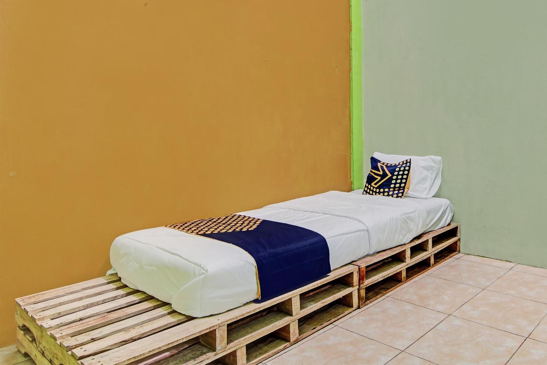 Small Single Room