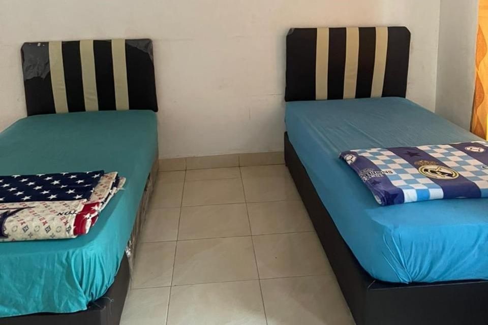 Small Twin Room