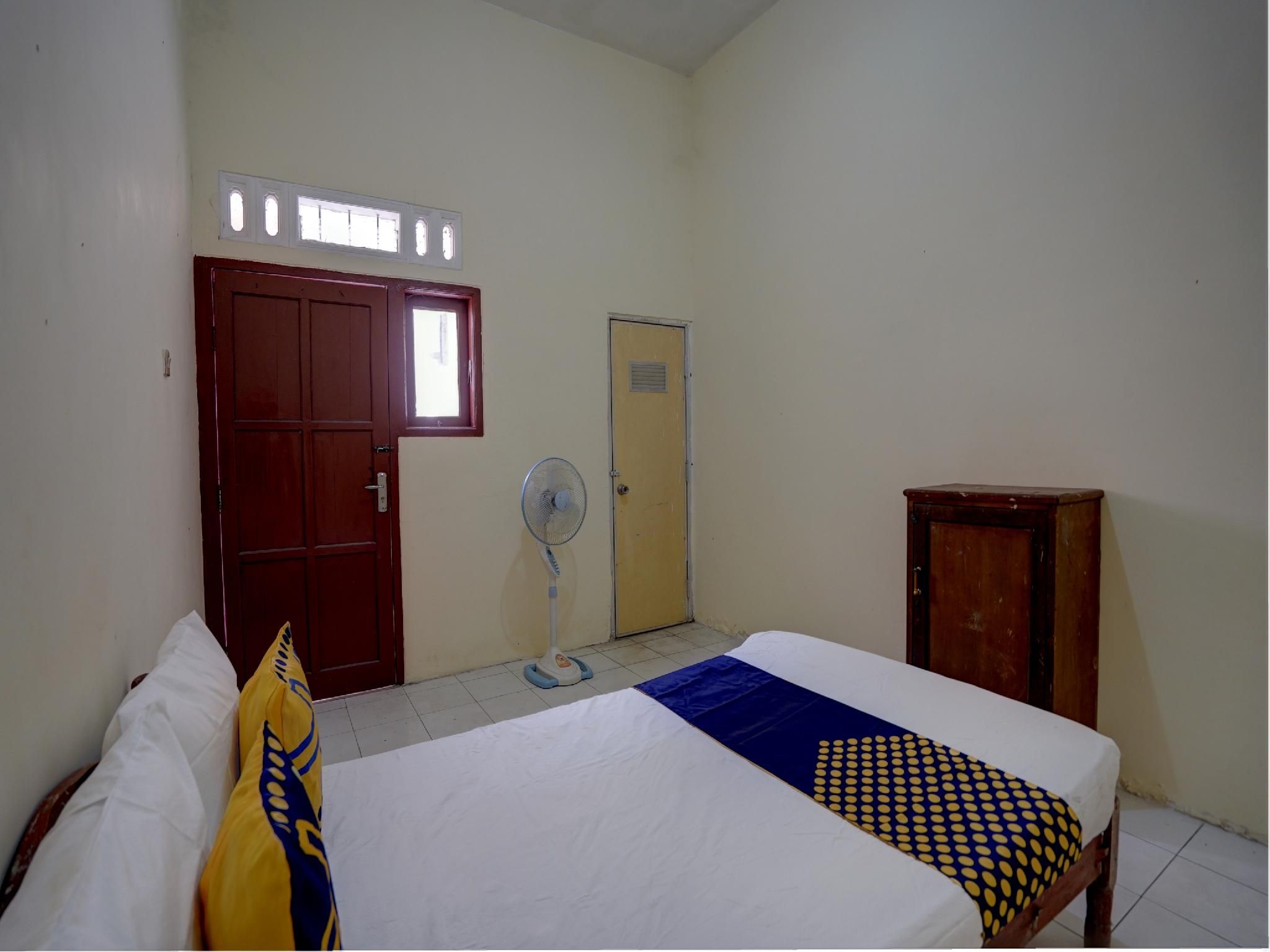 Double Room without Air Conditioning