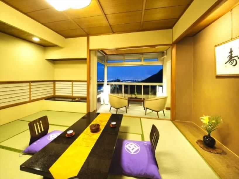 Japanese-Style Room