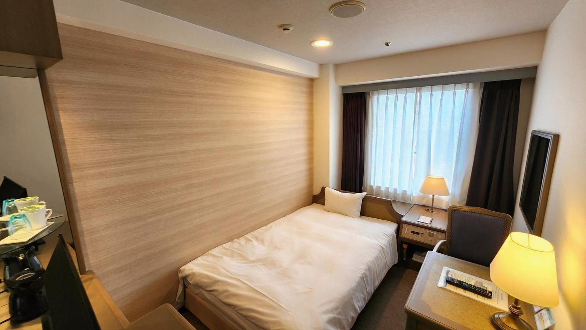 Single Room - Non-Smoking