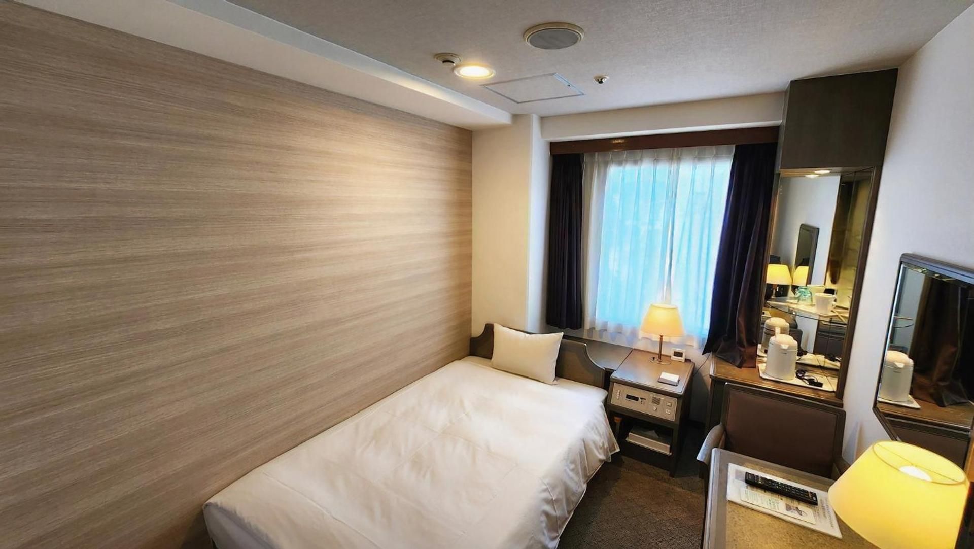 Double Room with Small Double Bed - Non-Smoking