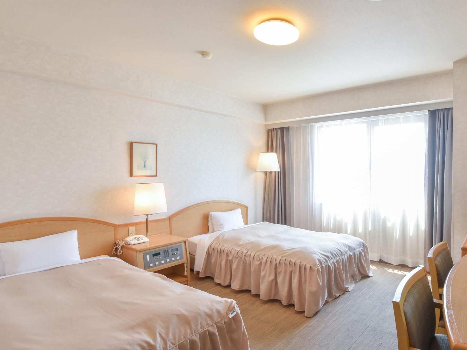 Twin Room - Non-Smoking
