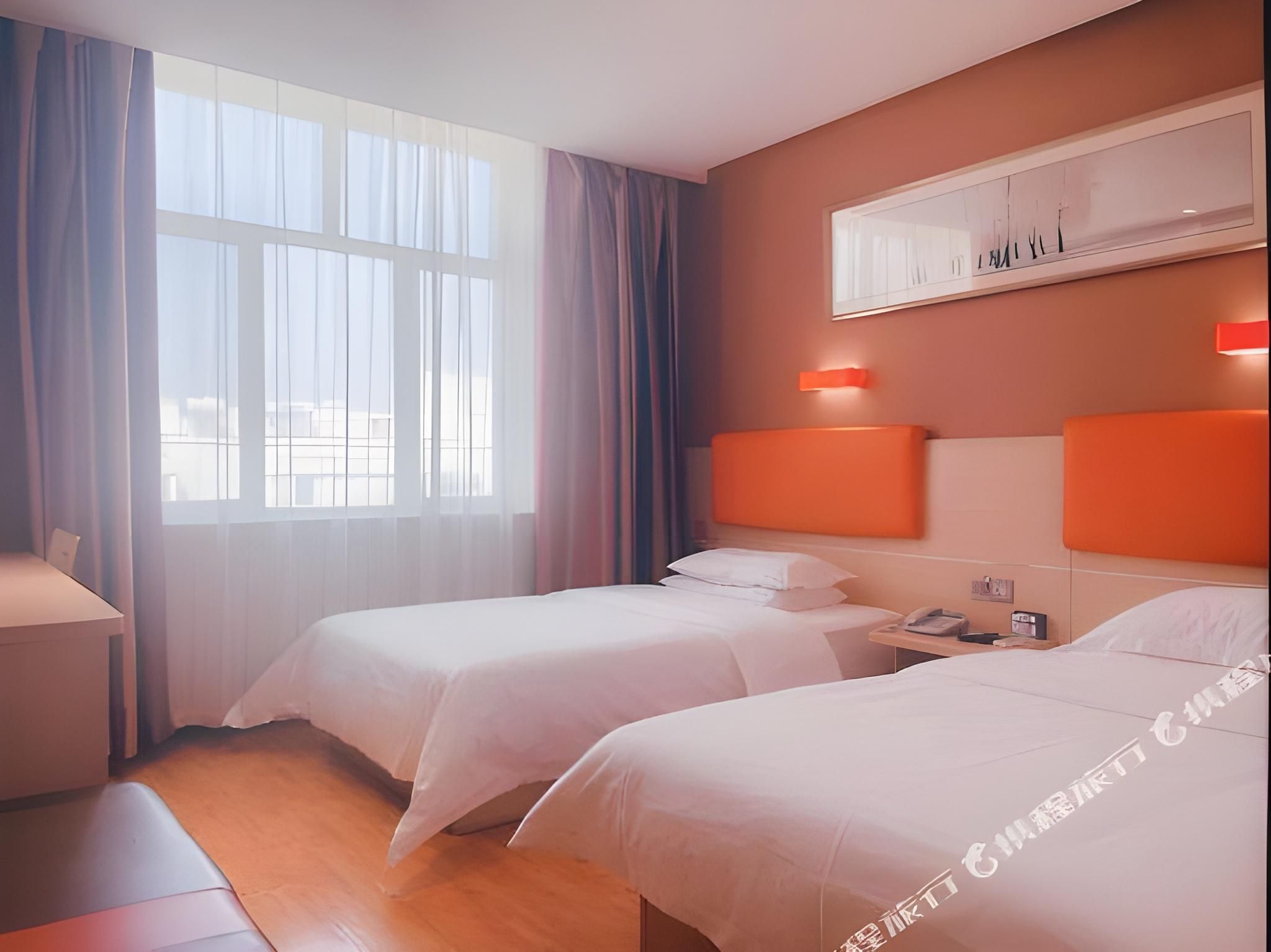 Featured Twin Room