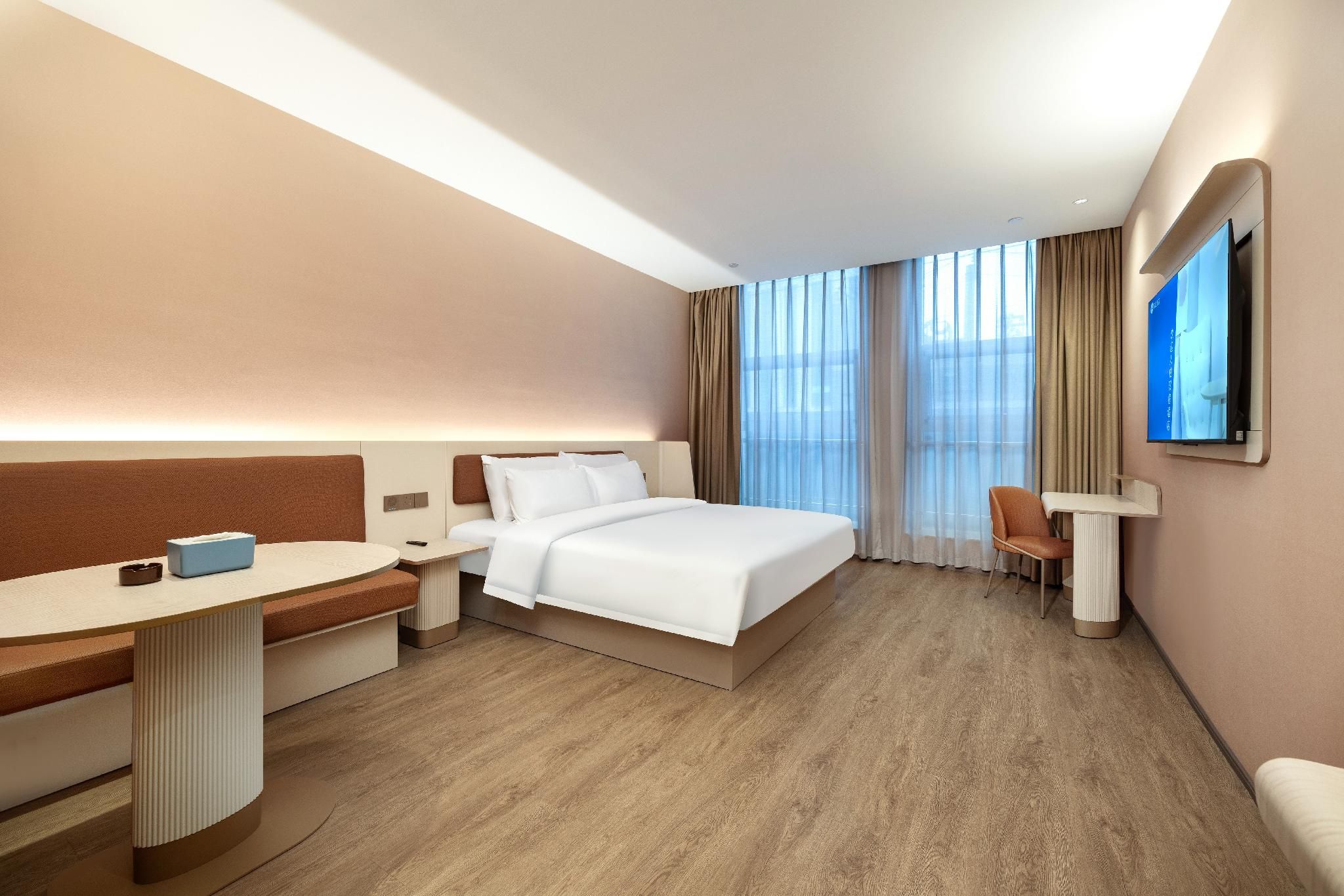 Business Queen Bed Room