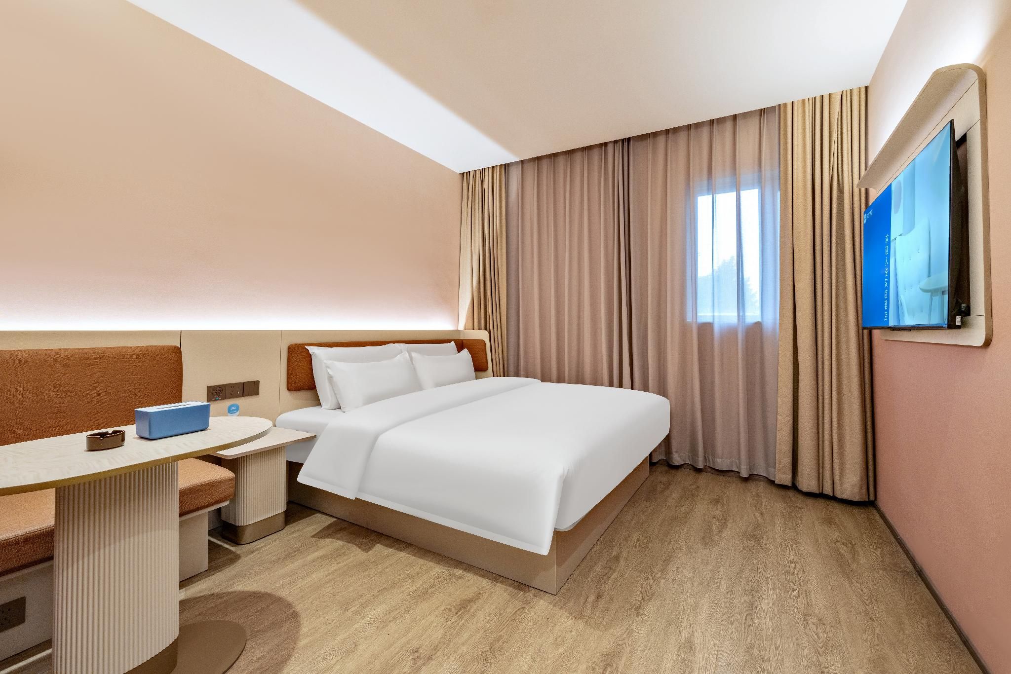 Business Queen Bed Room