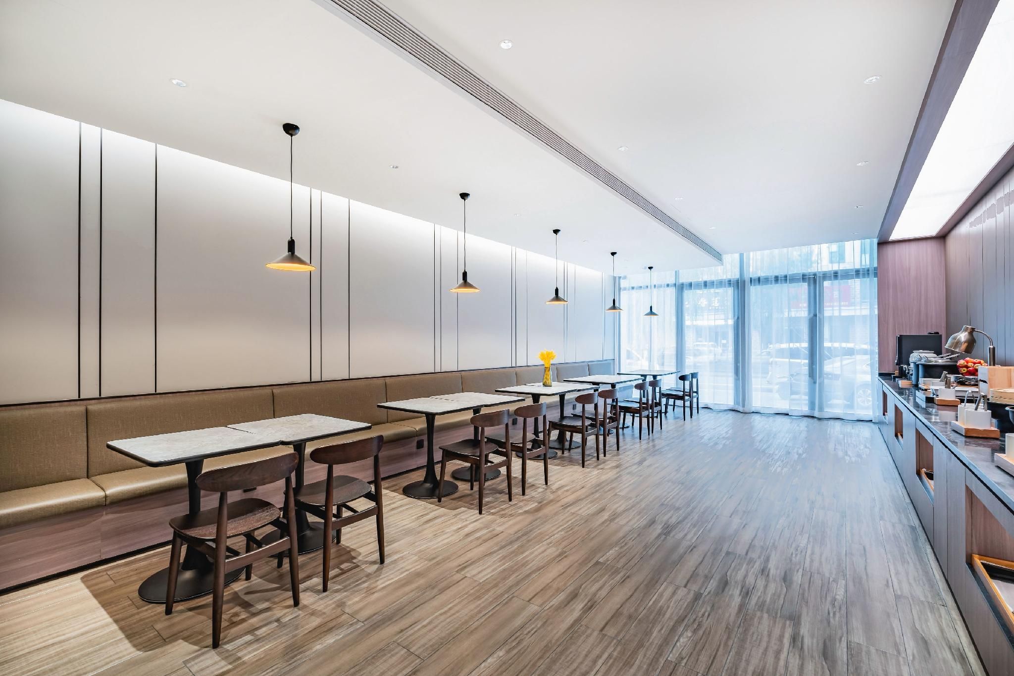 7b5dae290021ee1c3e9bf51a26840332