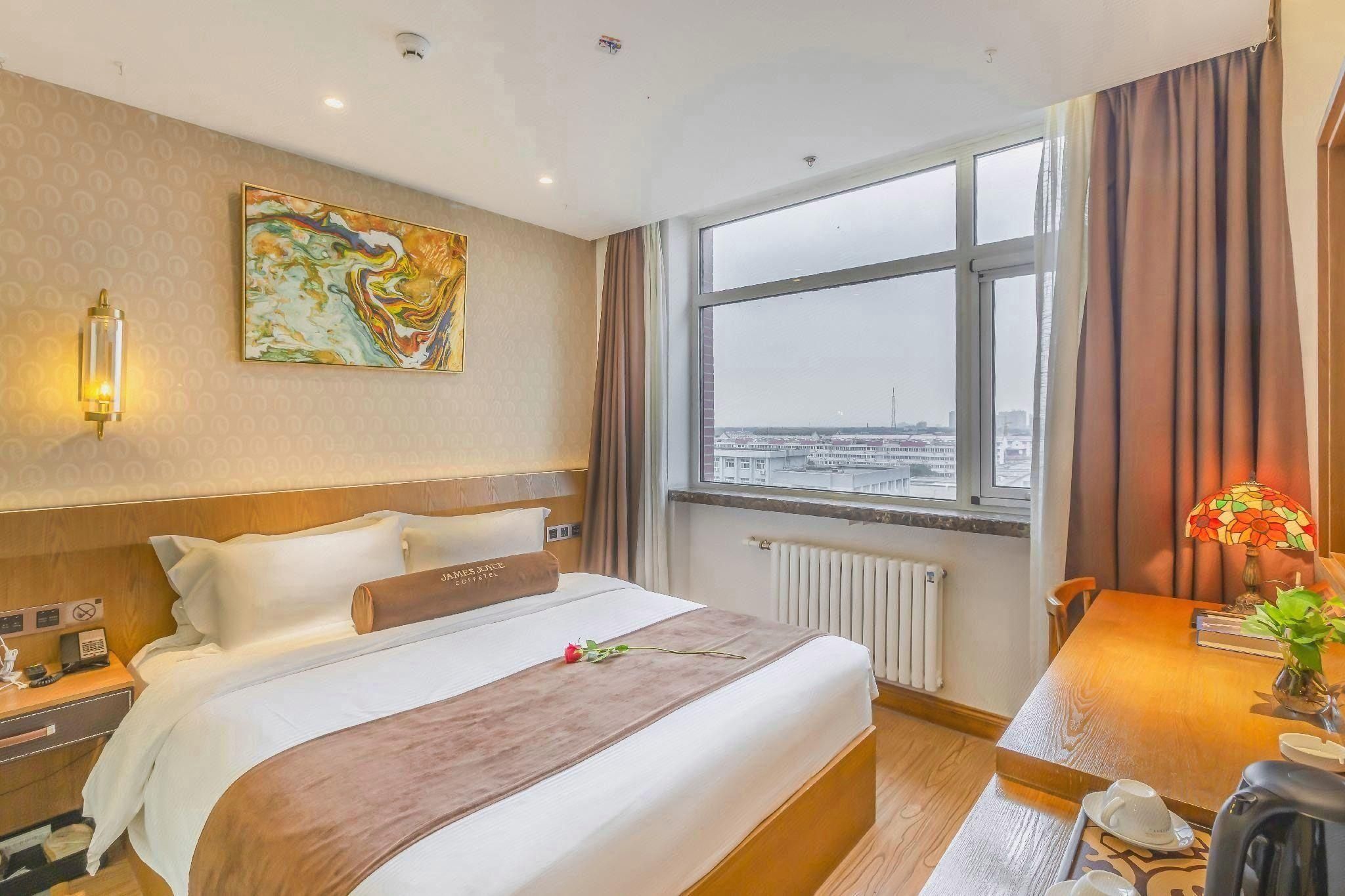 James Joyce - Feifan Bed Room
