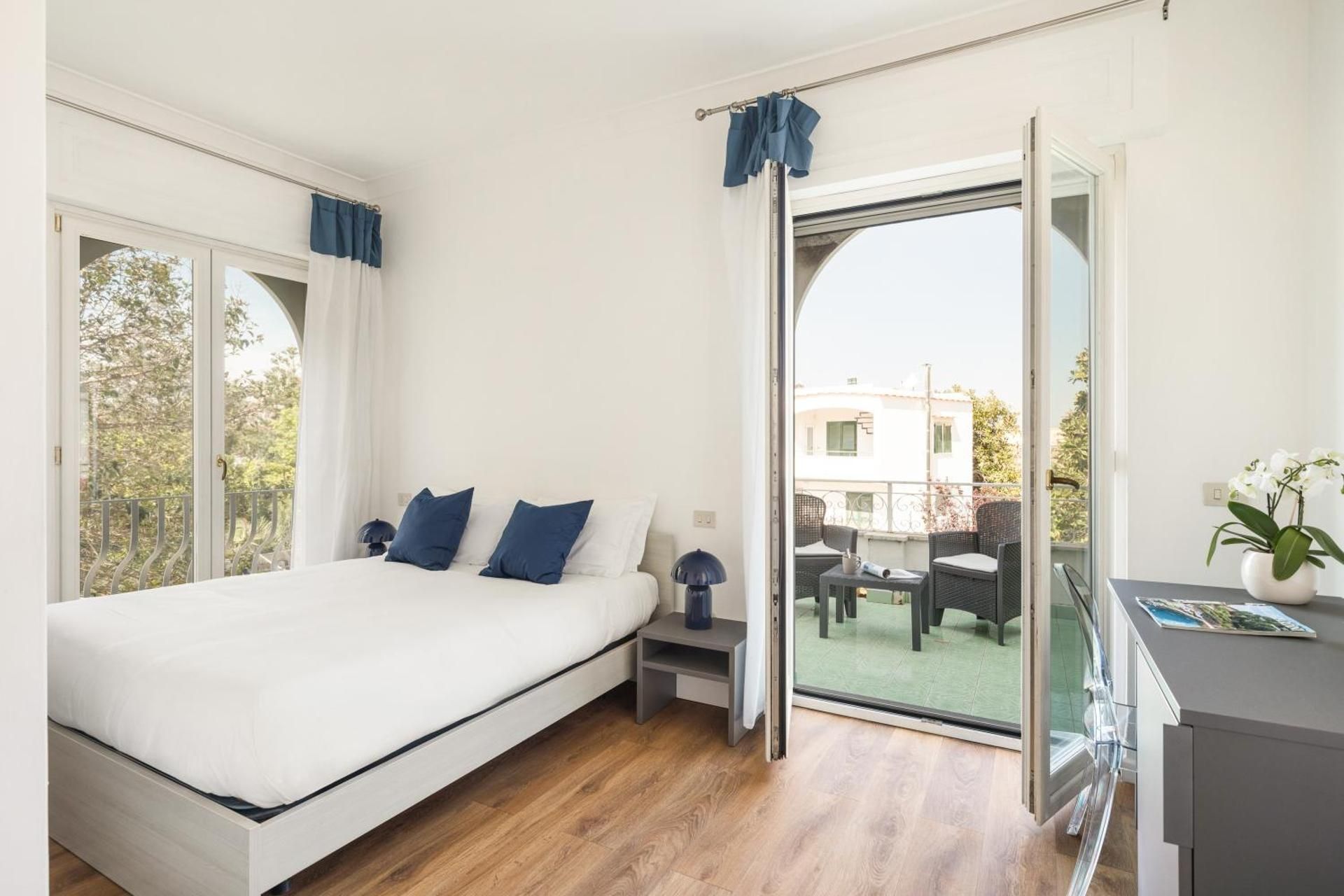 Triple Room with Terrace