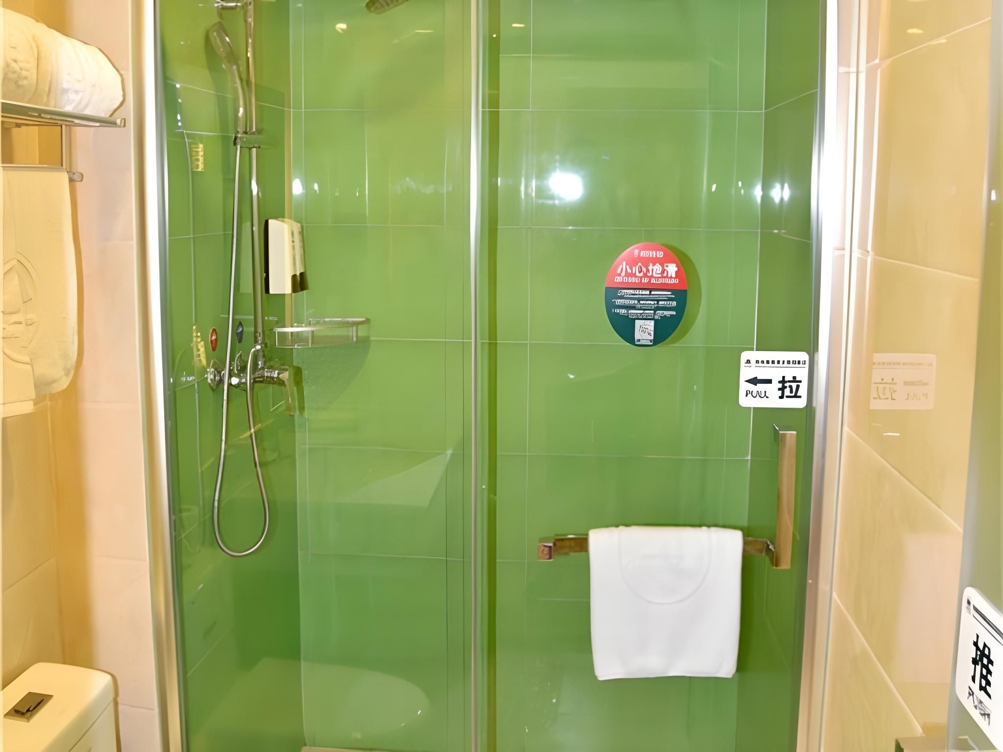 2 Bed Twin Superior Room