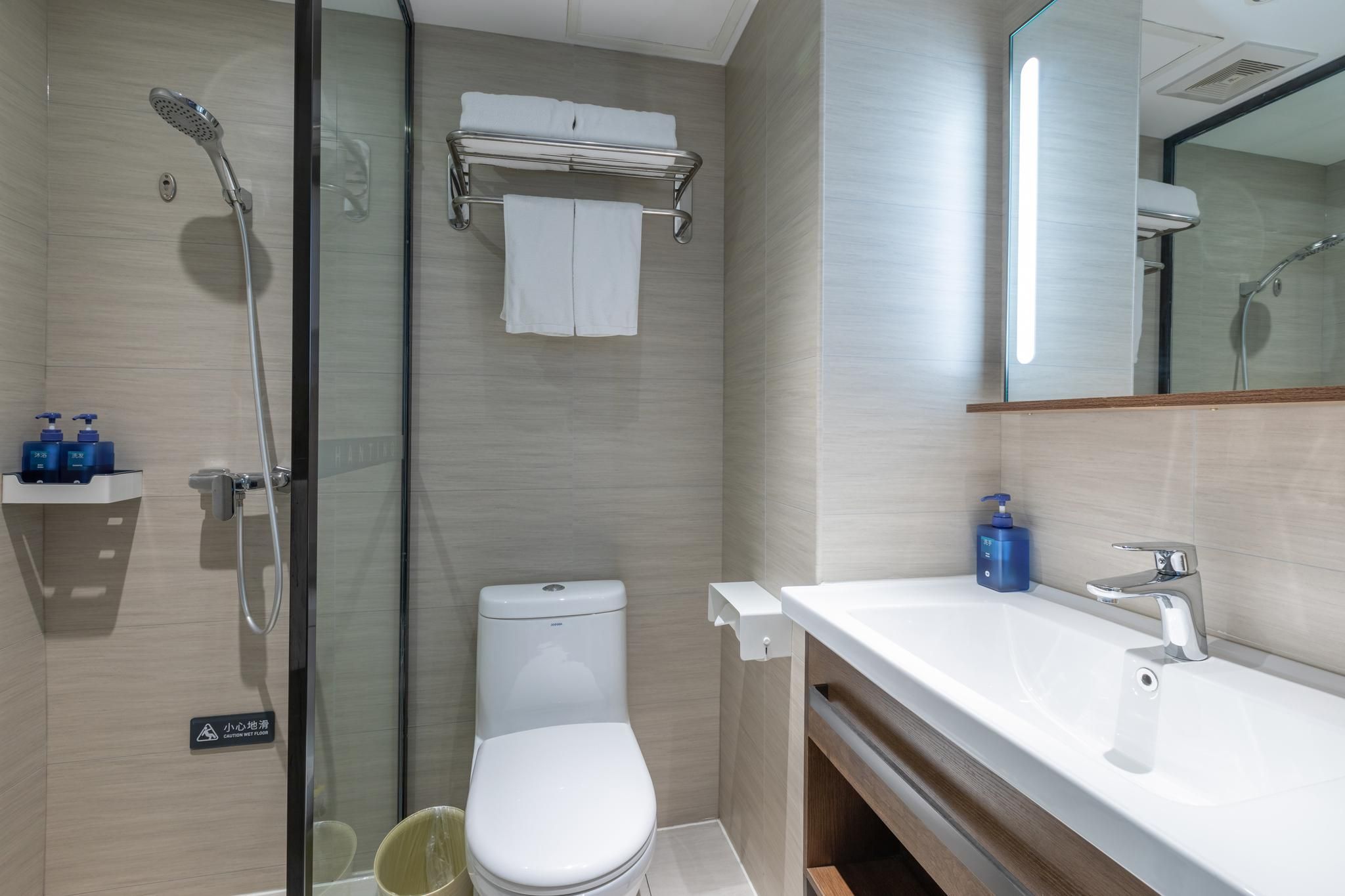 Senior Twin Room-Family