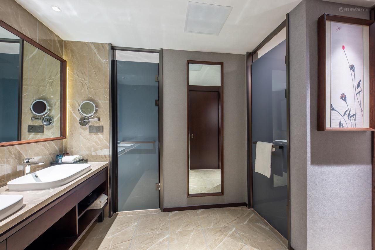 Rezen - Executive 1 Bed Room