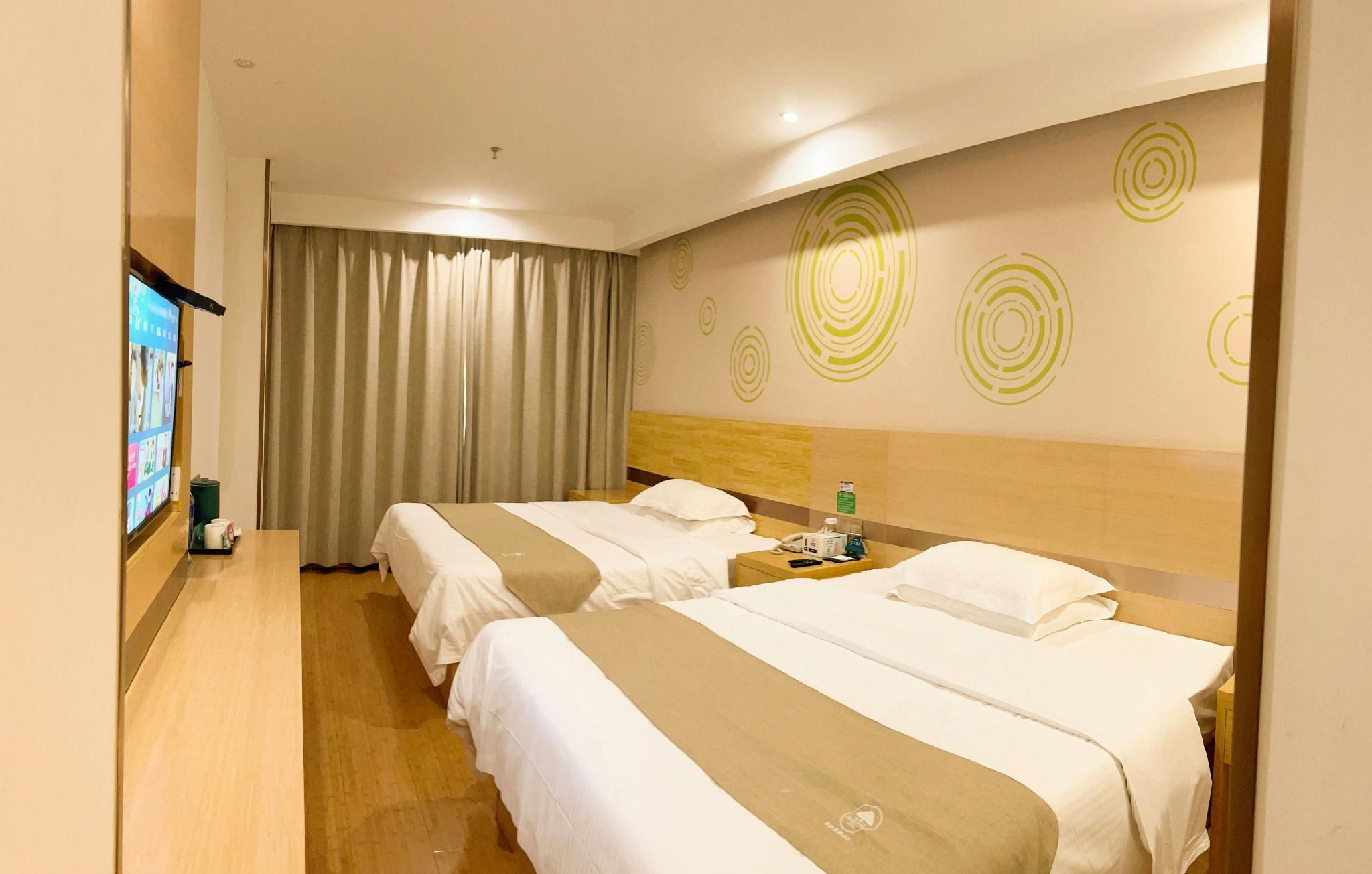 2 Bed Twin Superior Room