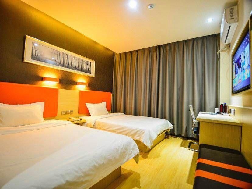 Premier Twin Room