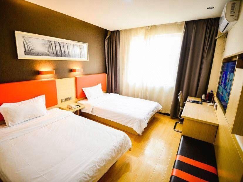 Premier Twin Room