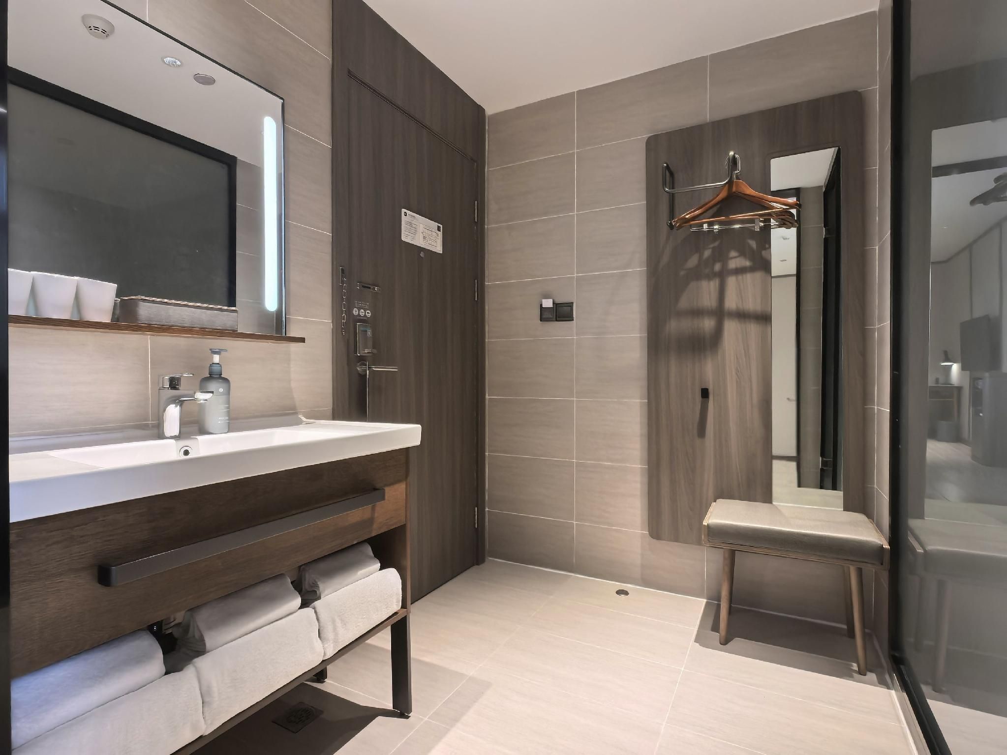 ceaefb6e6cdd356c5bd05be831550fd7