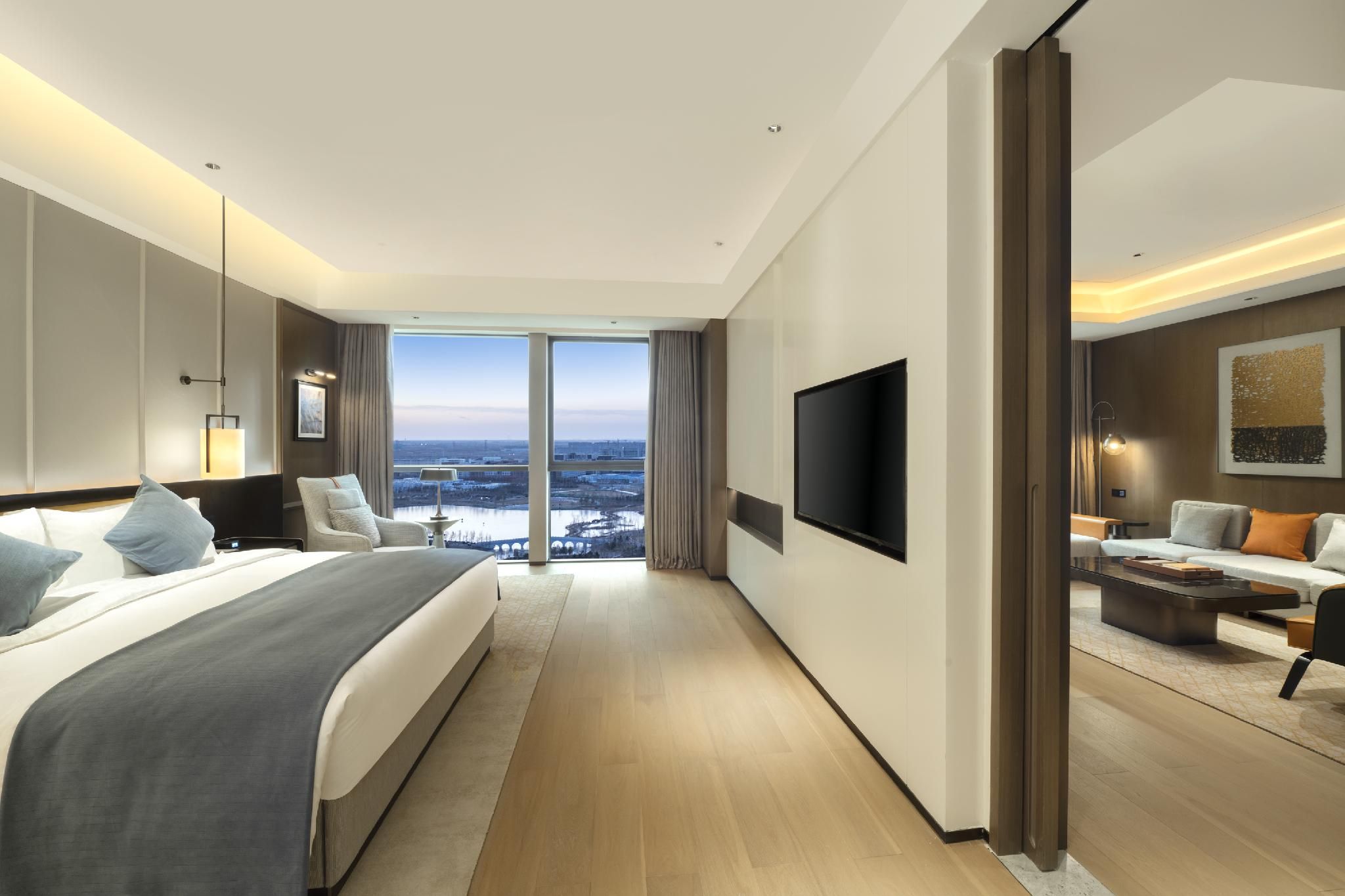 1 King Bed, Presidential Suite, Non-Smoking