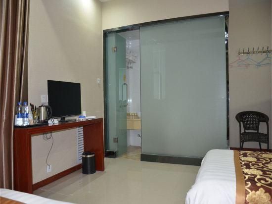 Standard Triple Room - Non-Smoking