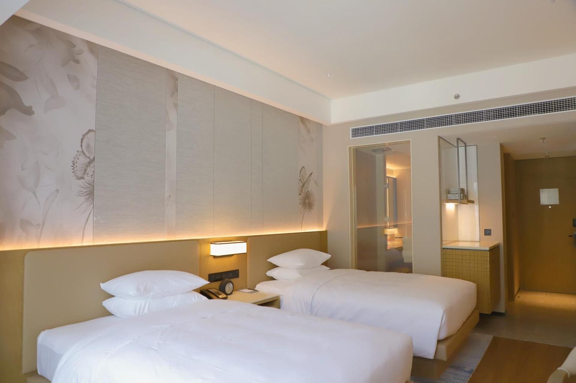 Deluxe Double, Guest room, 2 Double, Mountain view