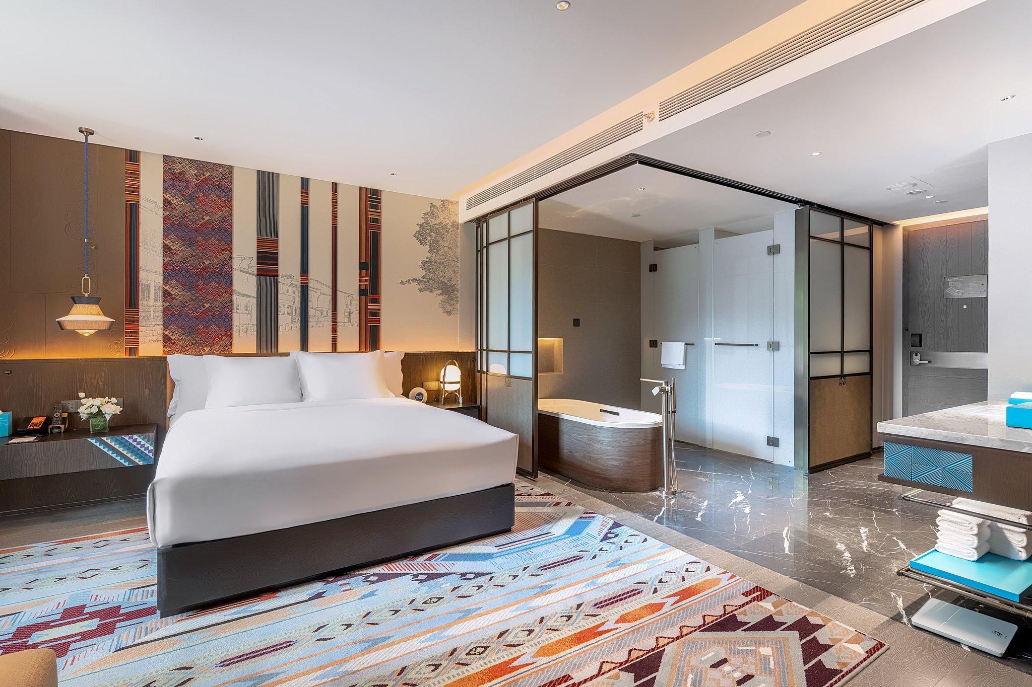 1 Bedroom Suite