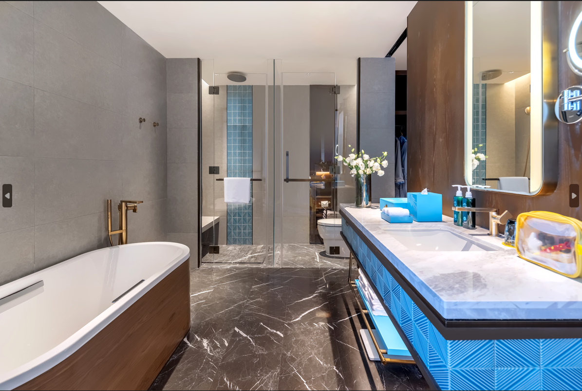 1 Bedroom Suite Dining