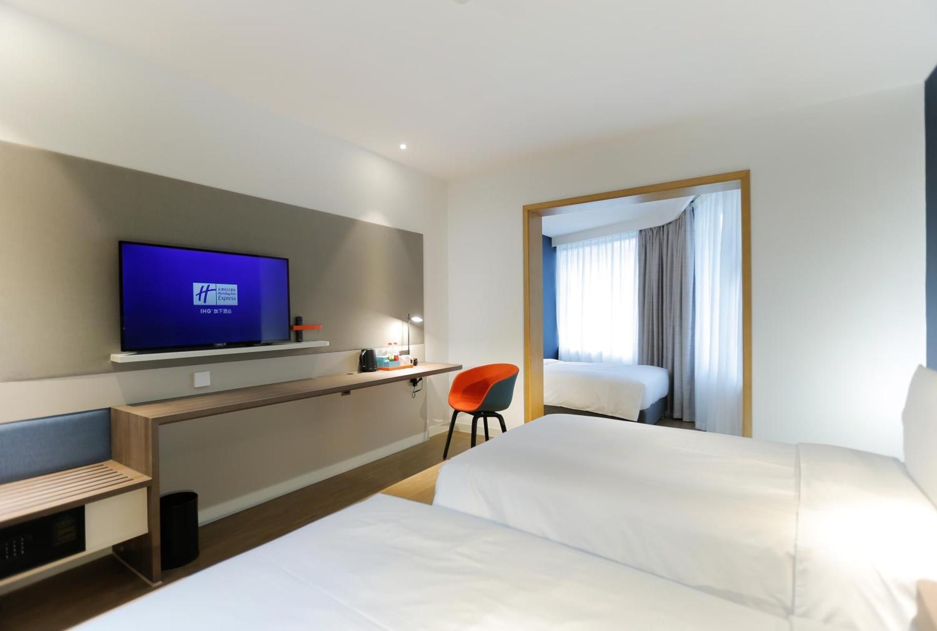 Holiday Inn Express Jiuzhaigou By IHG 1 Queen 2 Single Standard Extra floor Space 2