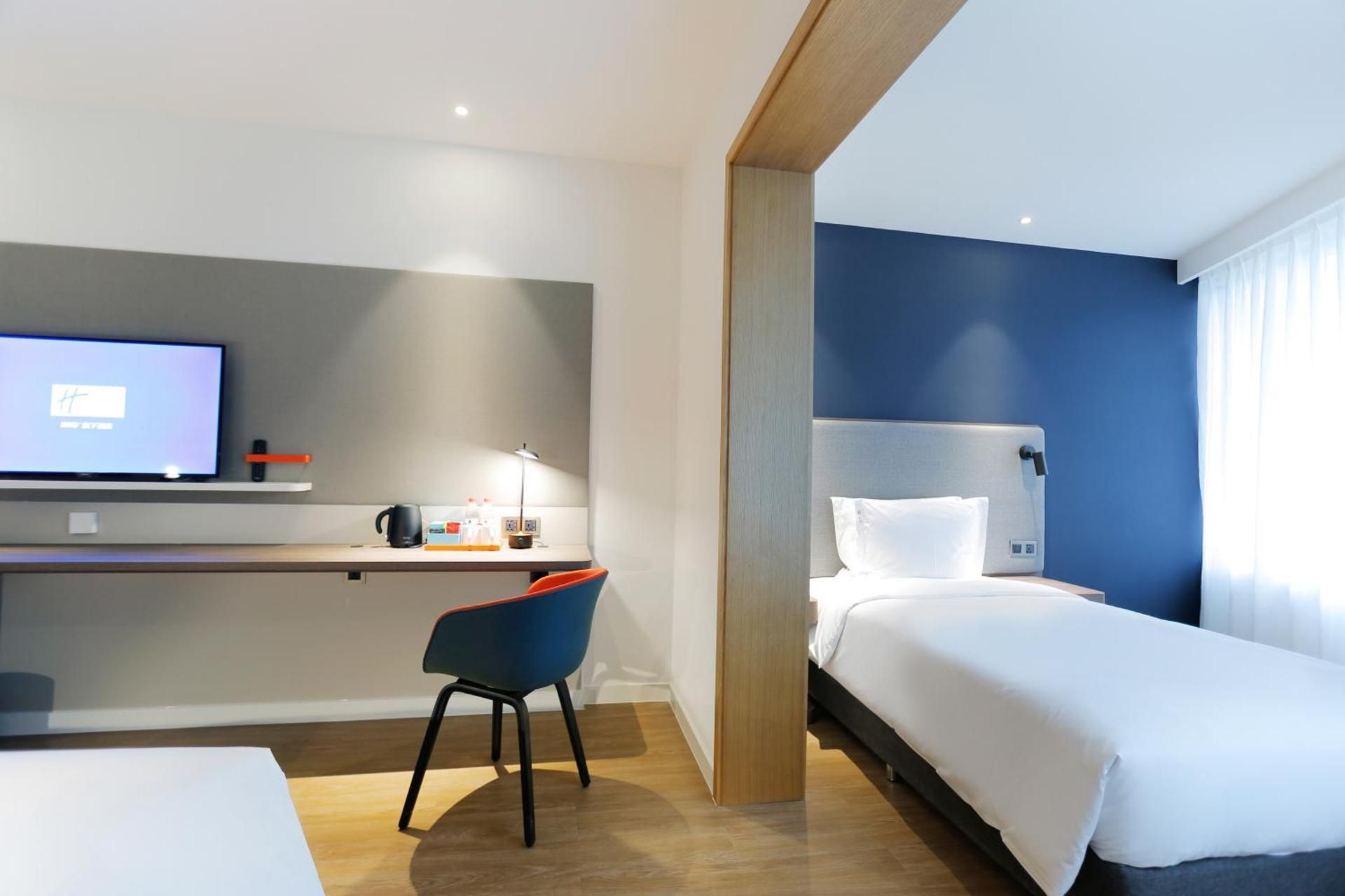 Holiday Inn Express Jiuzhaigou By IHG 1 Queen 2 Single Standard Extra floor Space 3