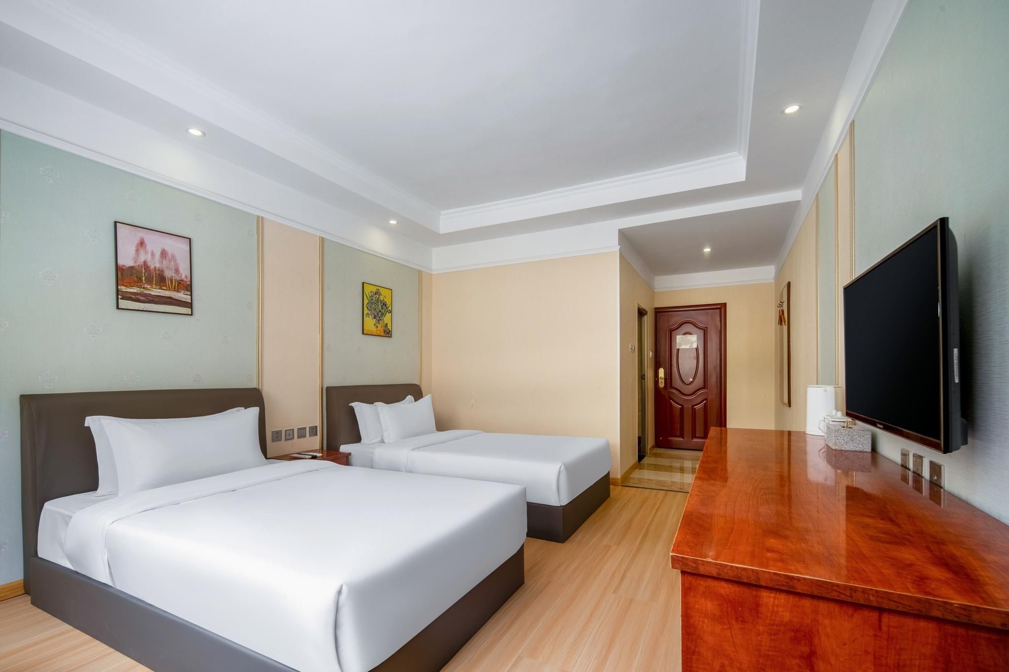 2 Bed Twin Superior Room