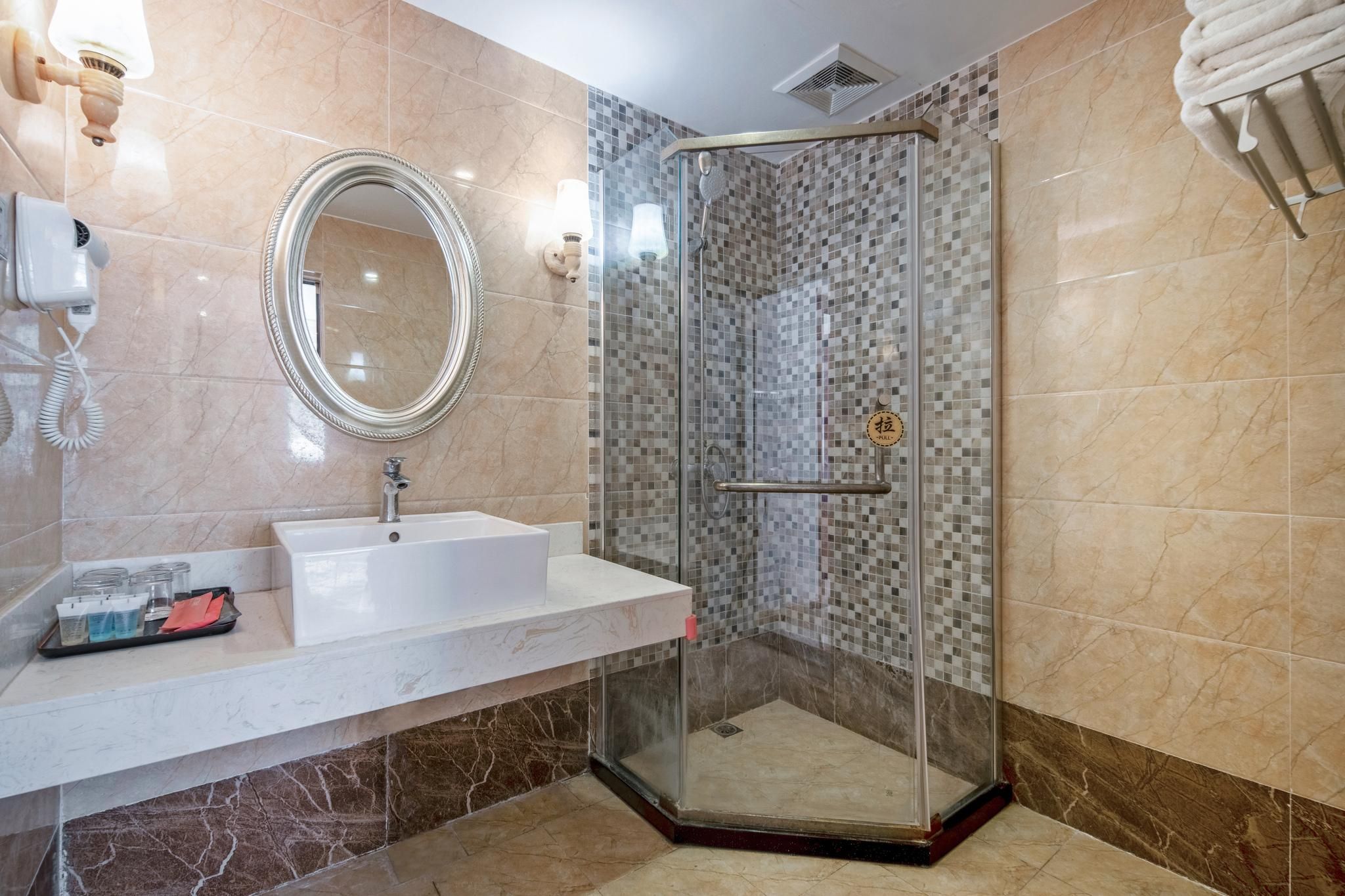 Jiuzhai tour Le Grand Large Hotel Luxury View Room 3