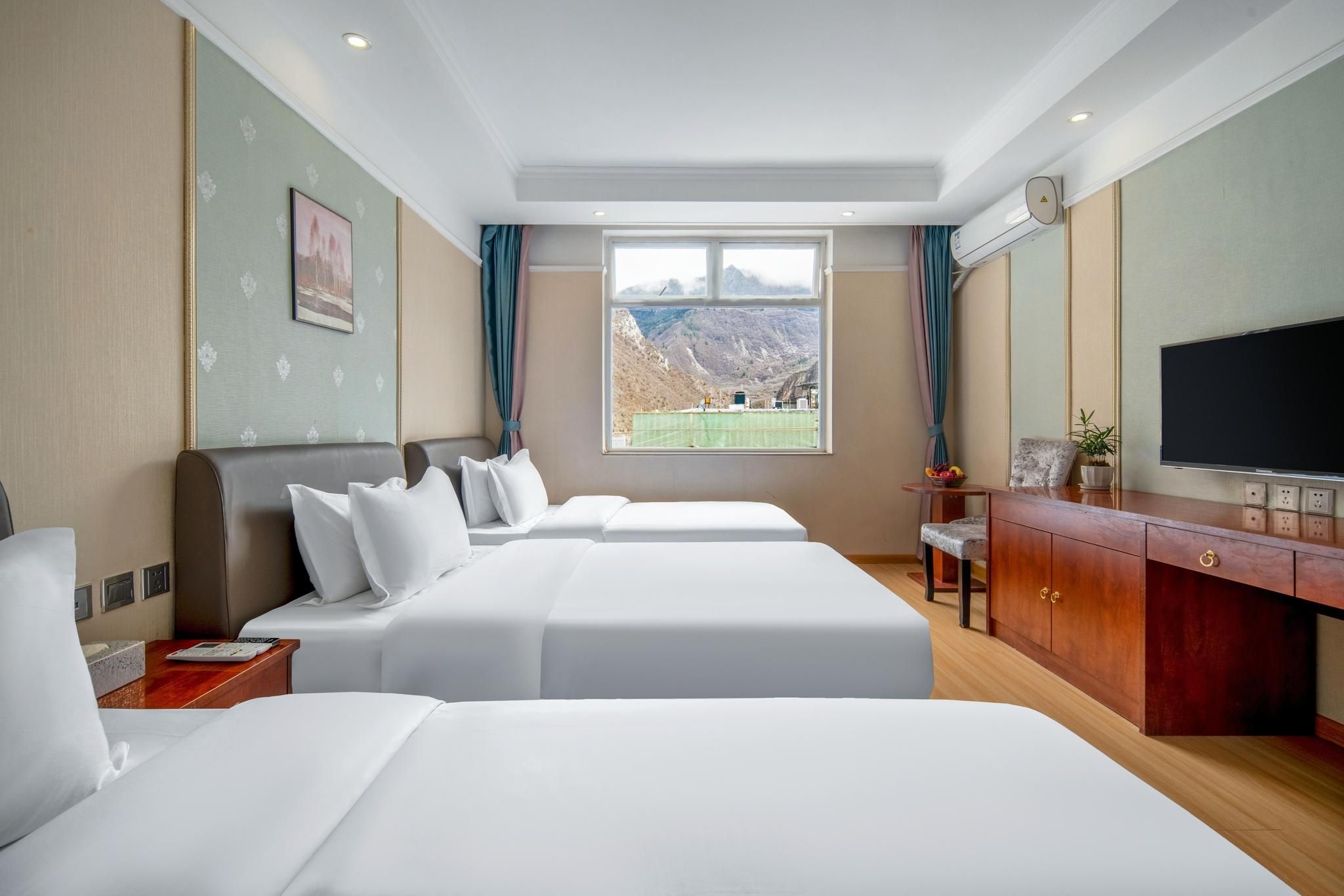 Triple Room with Bunk Bed and Sofa