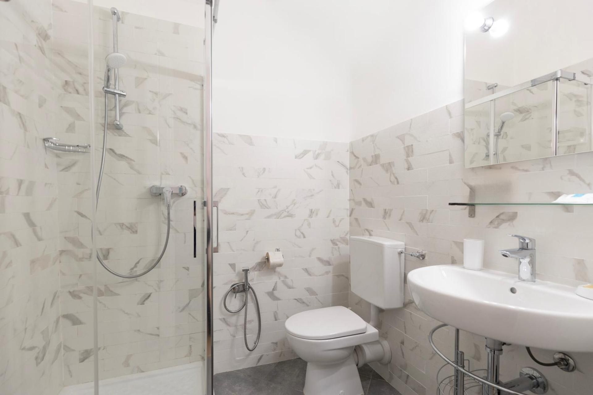 Double Room with Private External Bathroom