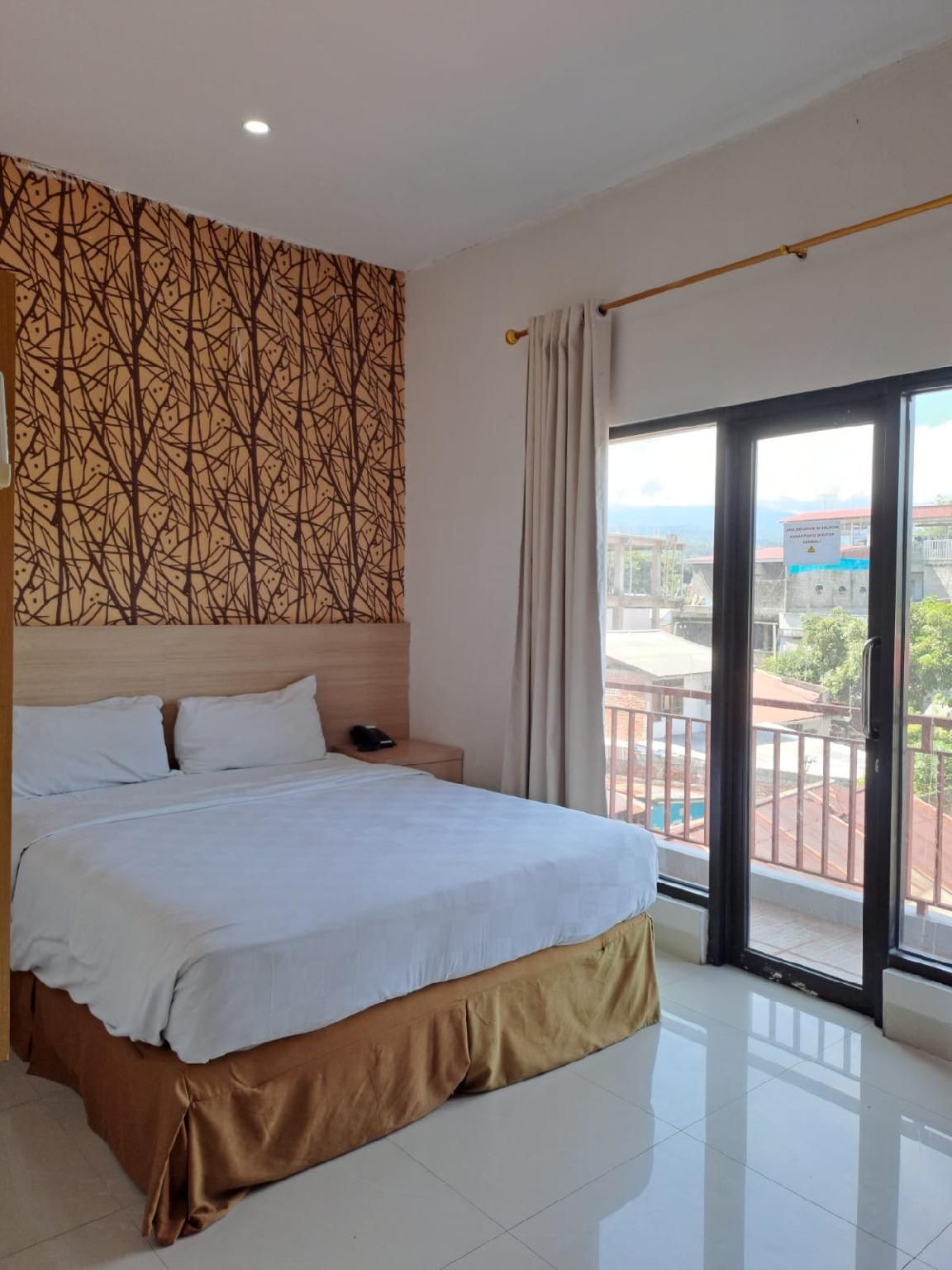 Deluxe Double Balcony Room