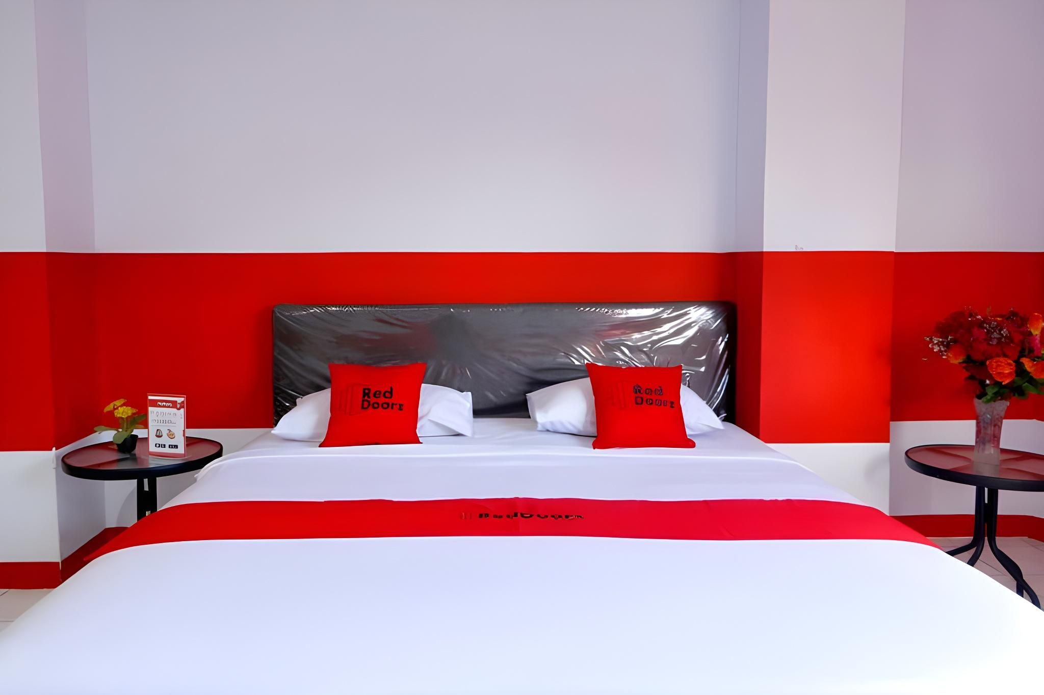 RedDoorz Room
