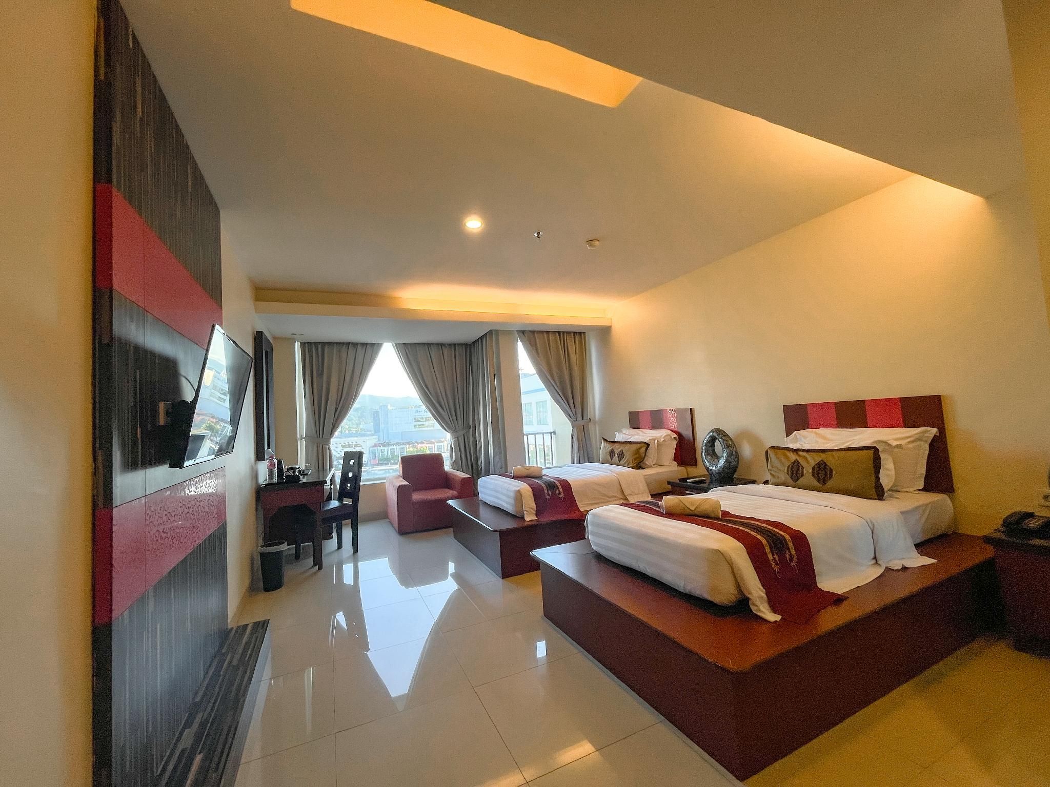 Deluxe Twin Room with CityView