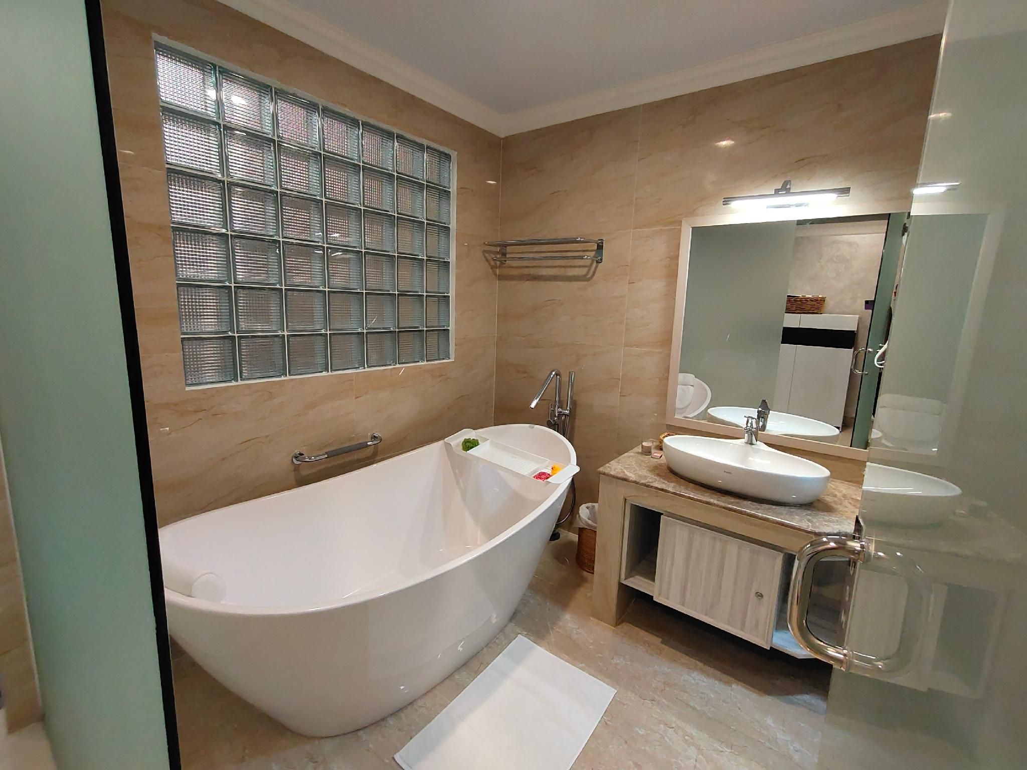 Hotel Villa Emitta Family Room 3