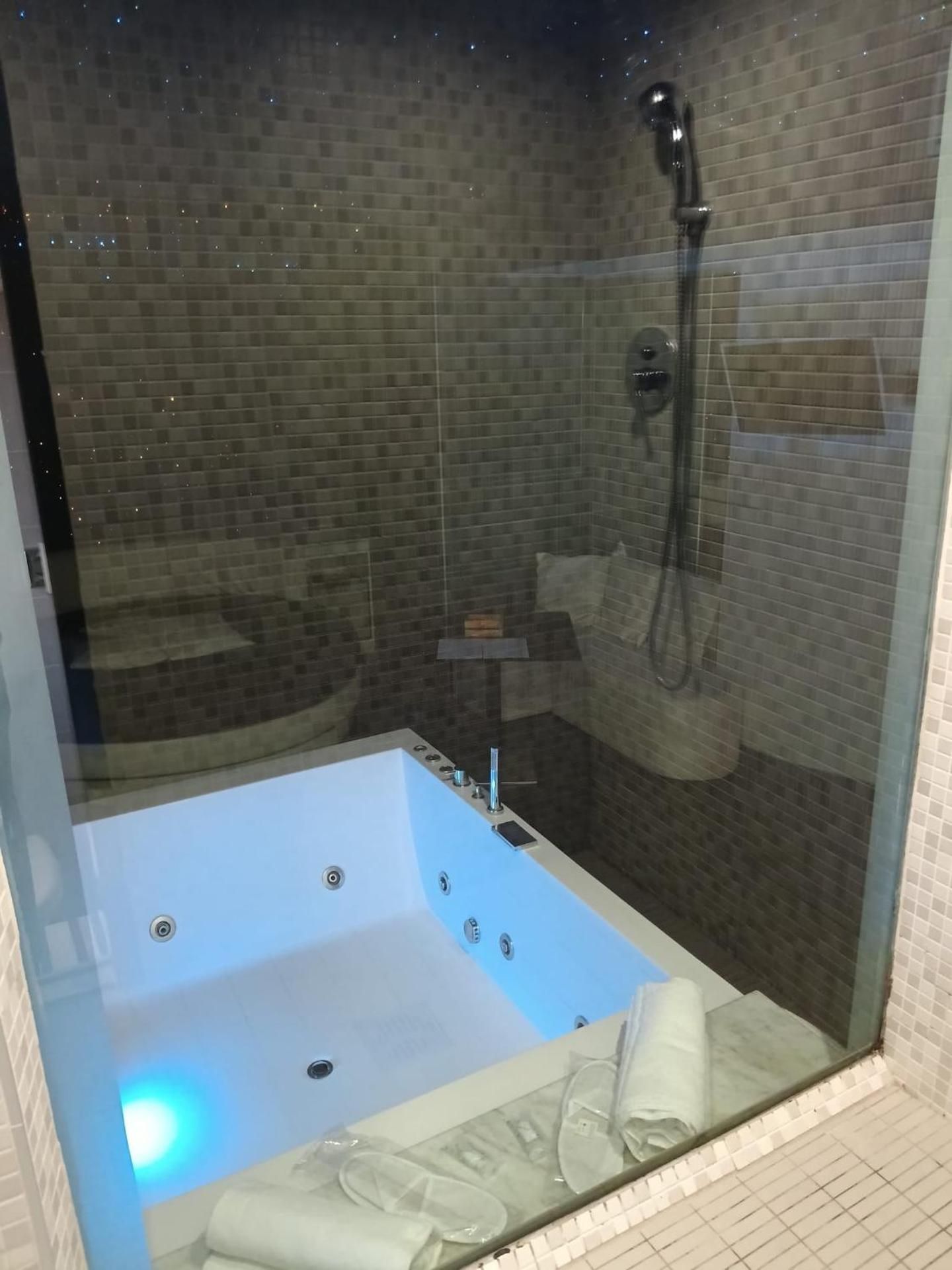 King Suite with Spa Bath