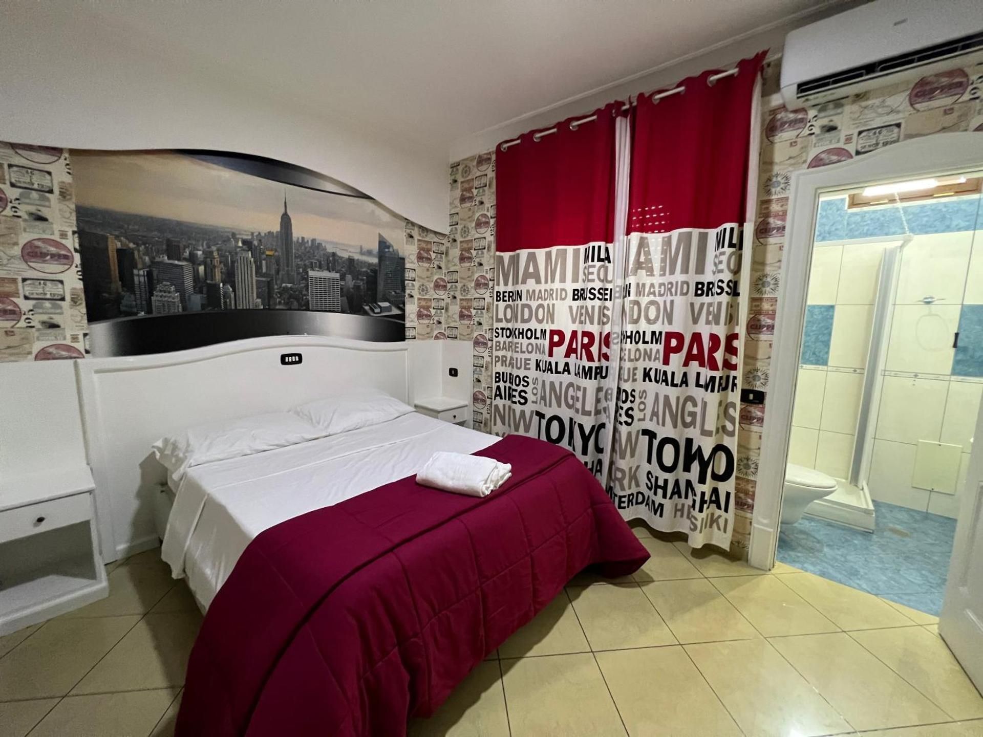 Deluxe Single Room