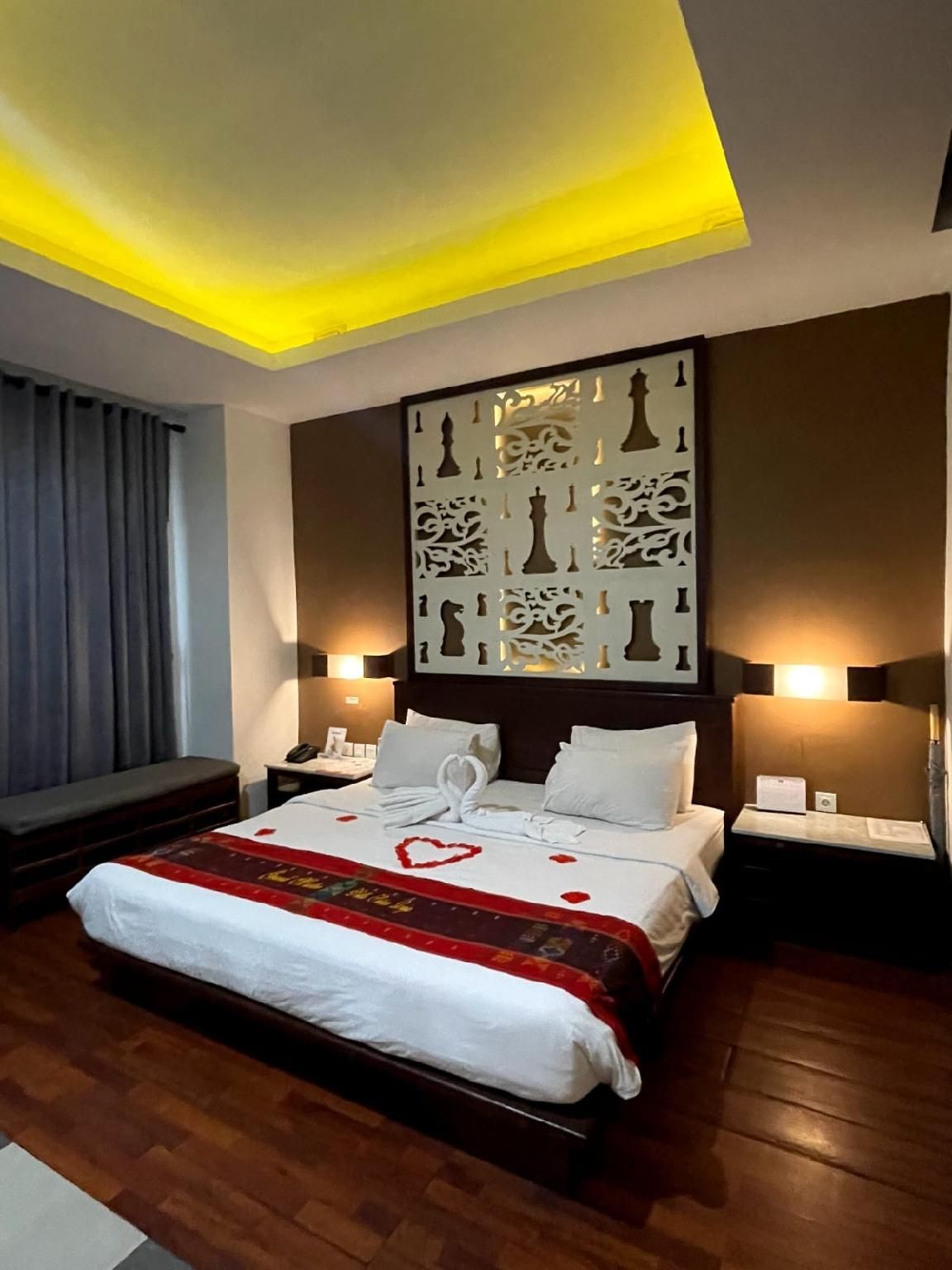 Grand Master Villa Tomohon Queen Room with Shower