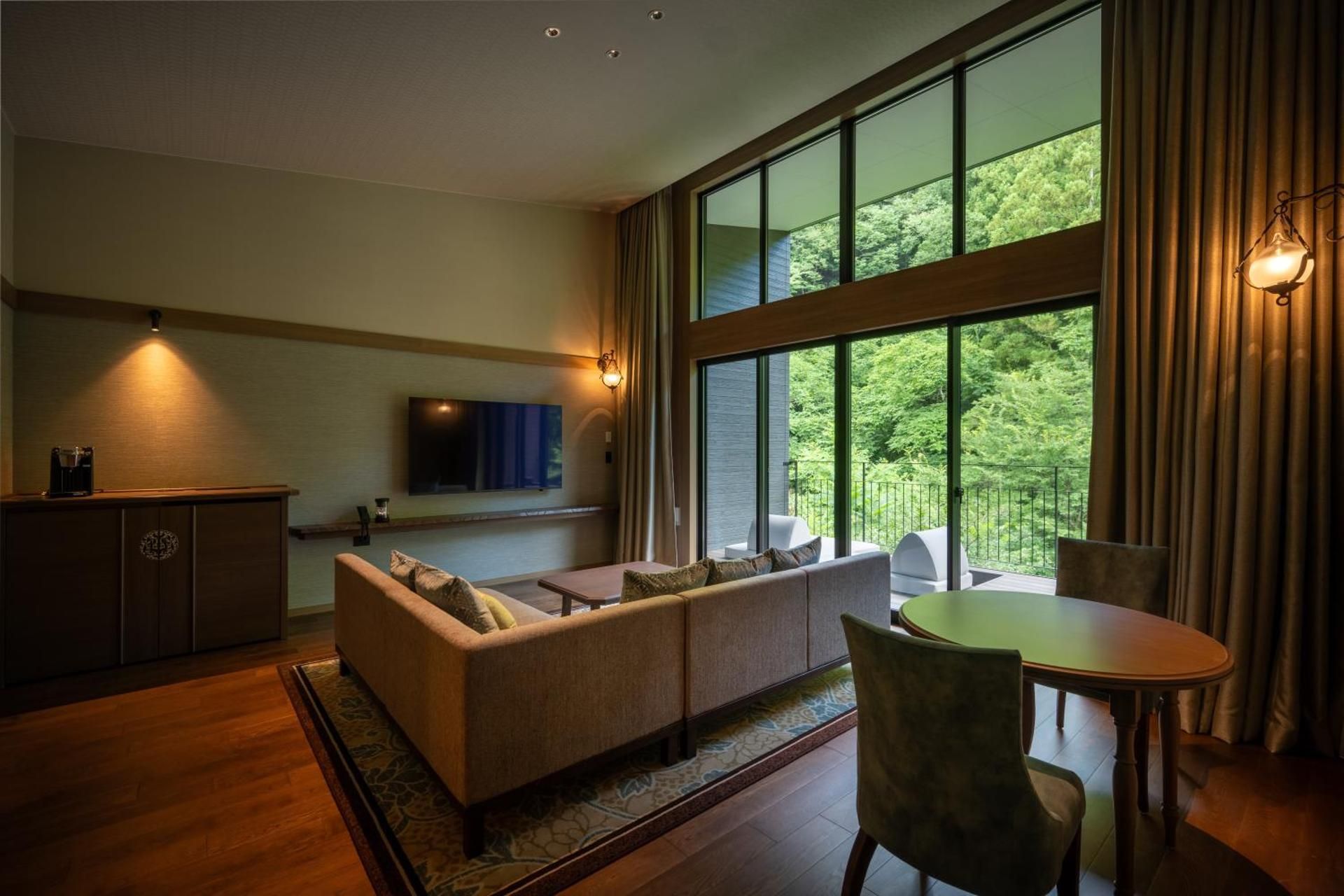  River View Villa Suite
