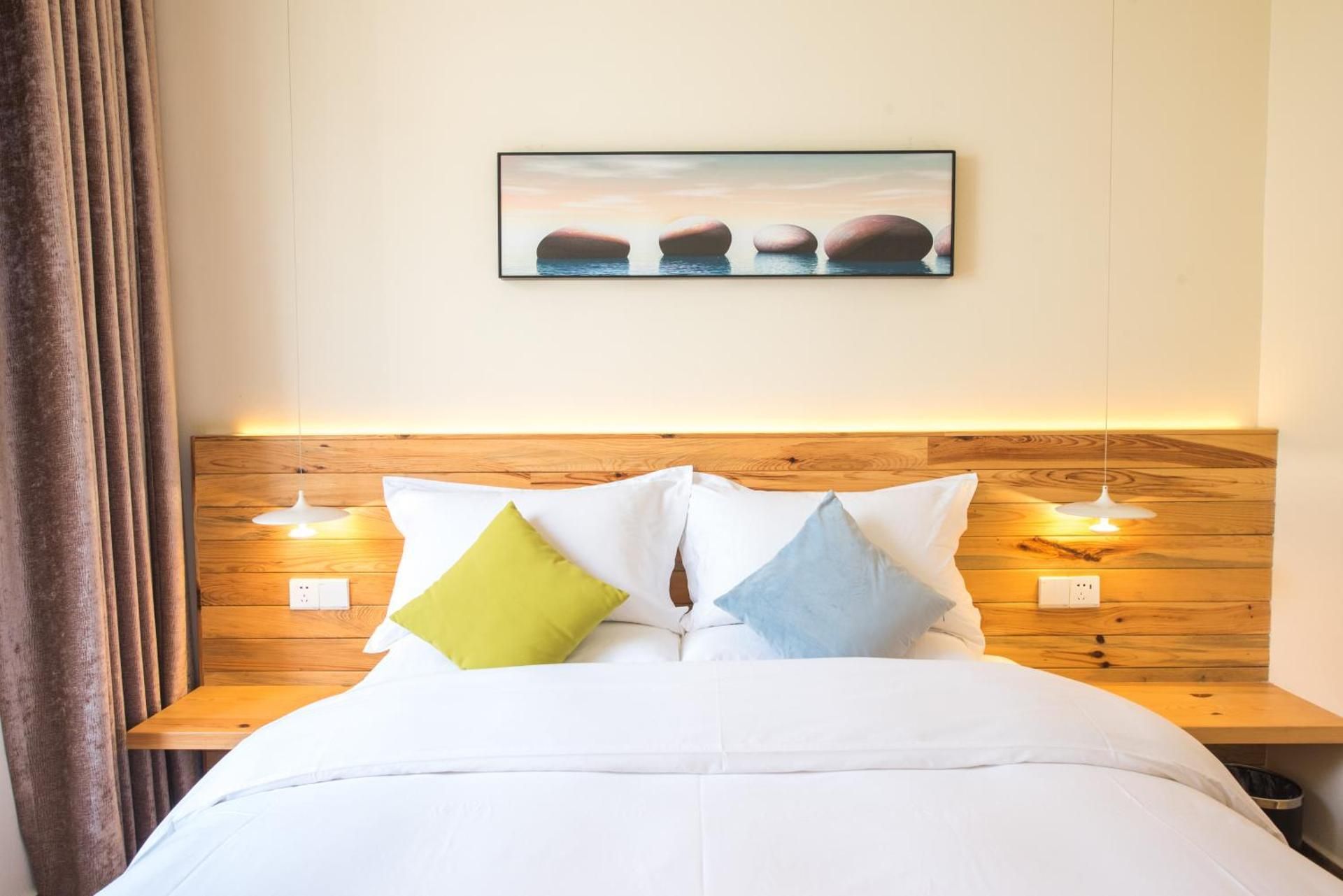 Affordable Queen Room