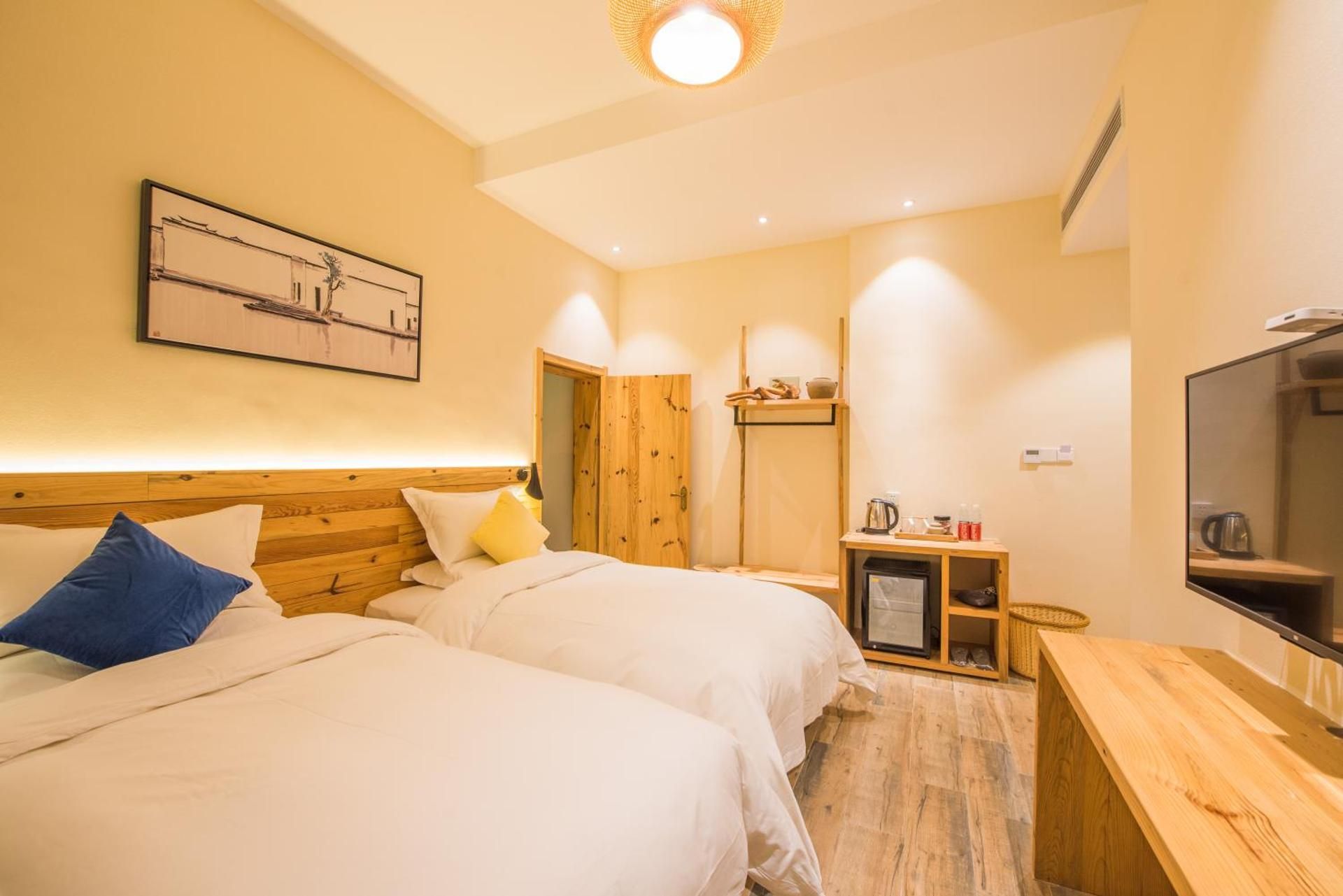 Twin Room with Balcony