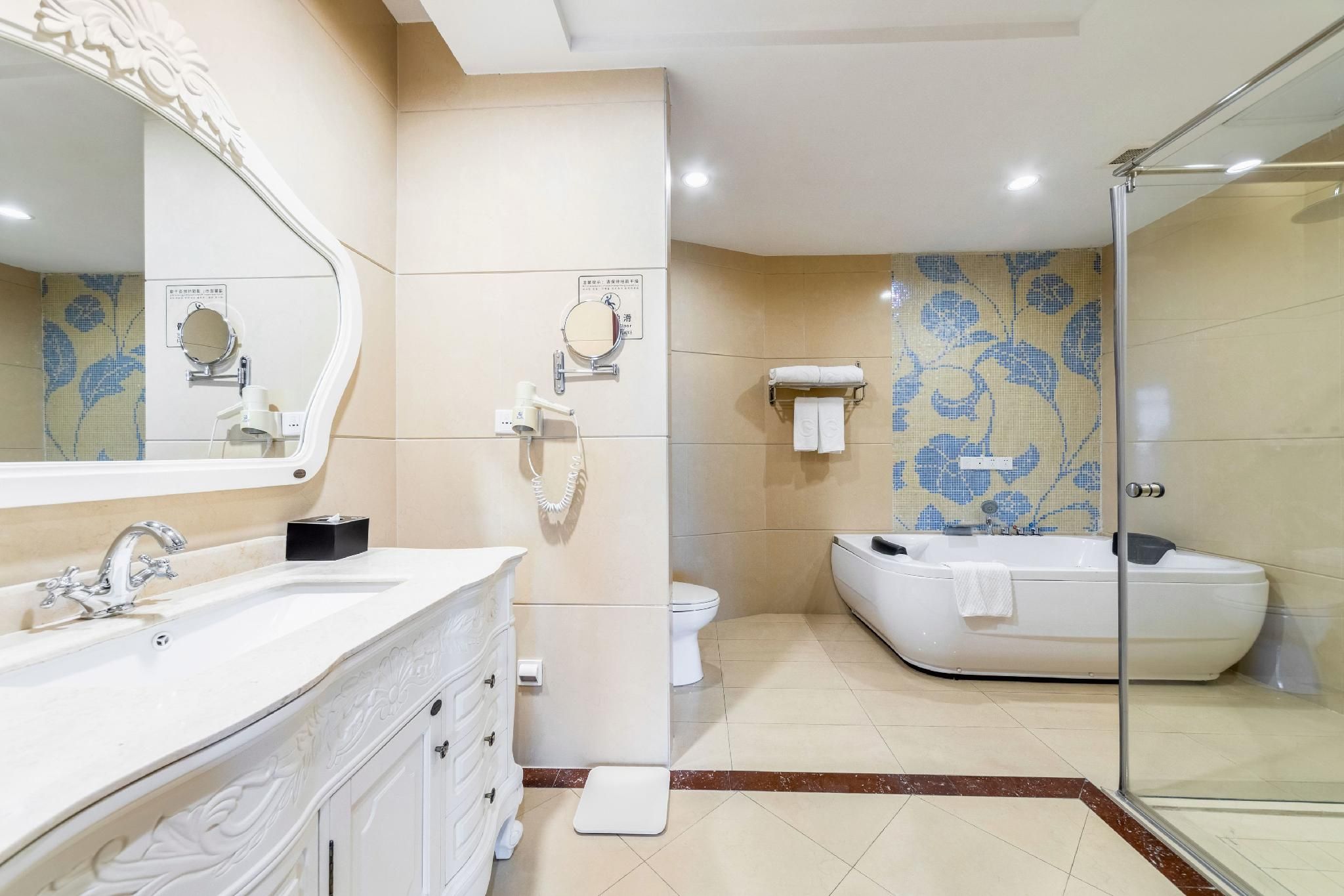 FY - Huangshan Suite with View
