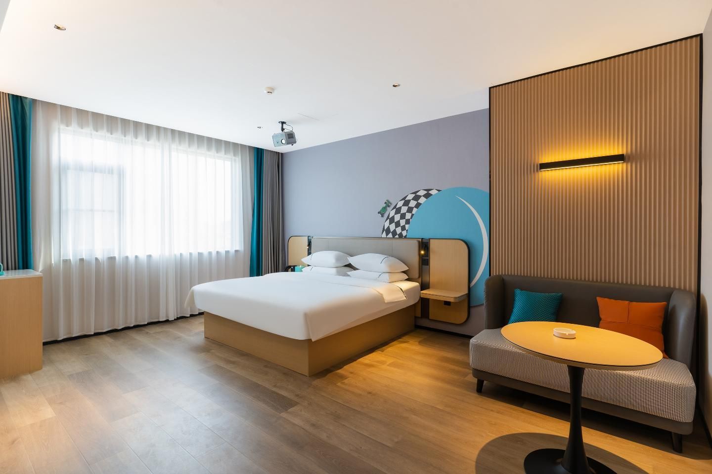 Dossen - Business Cinema Bed Room