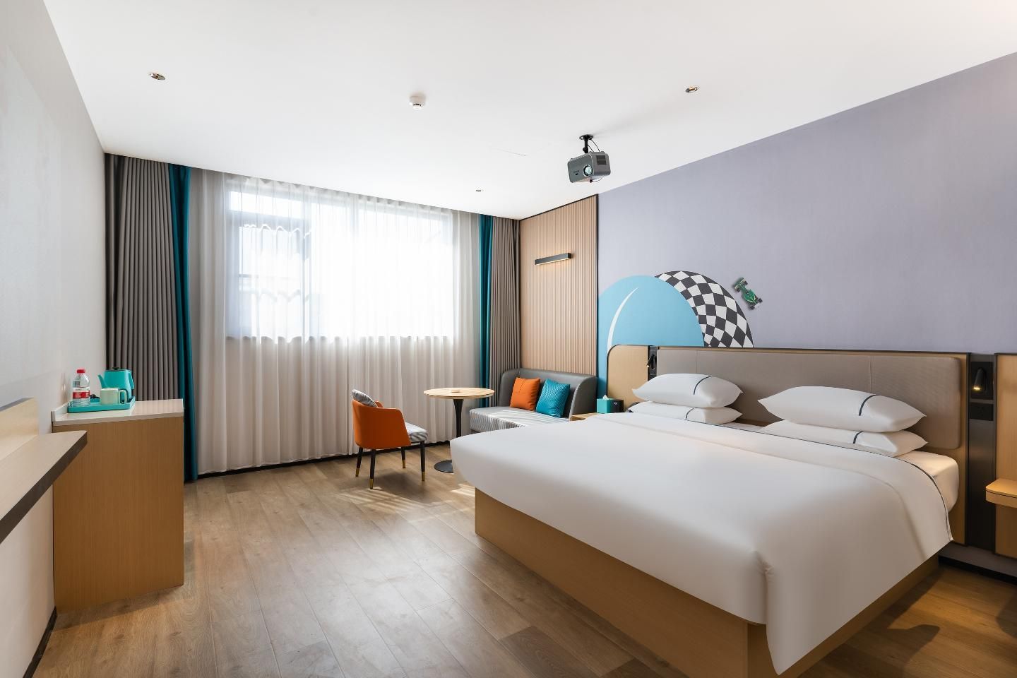 Dossen - Business Cinema Bed Room